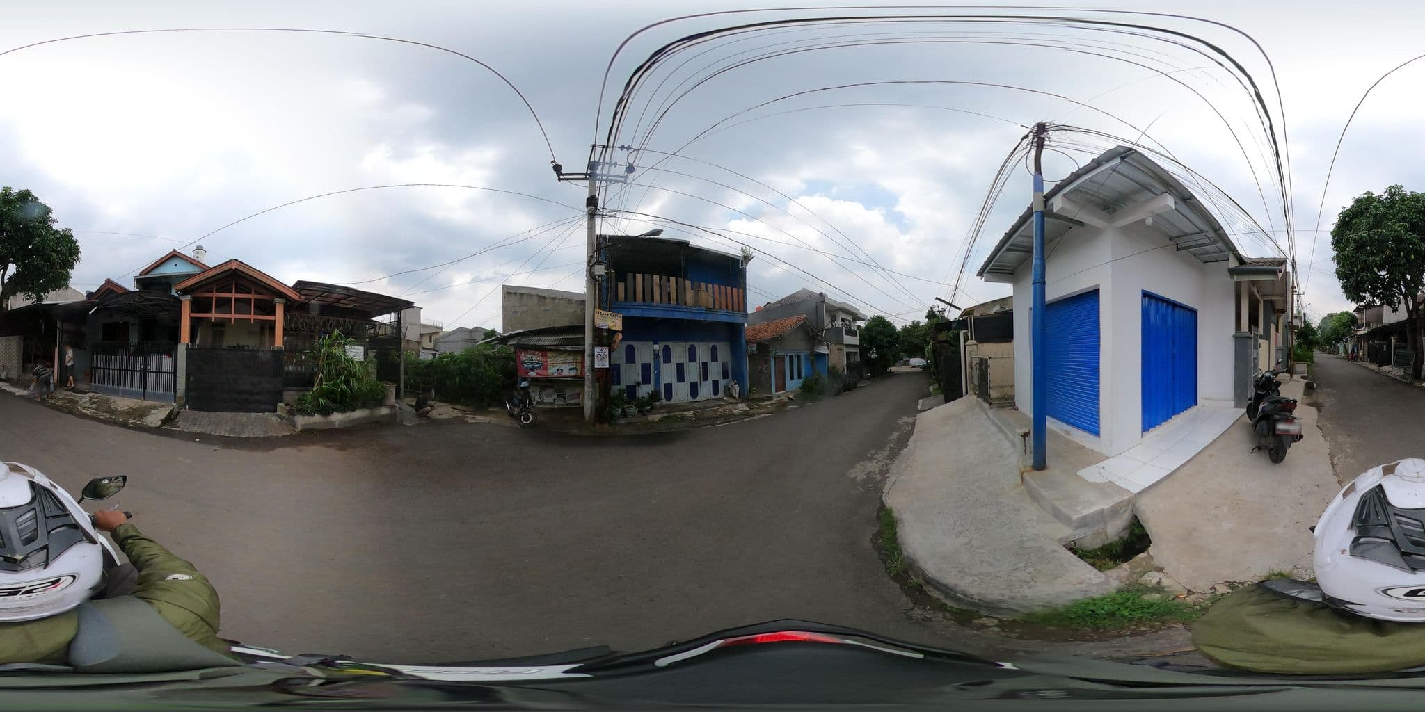 Street view near Hotel Dhaksina, Cimahi — © Kaart_Local (CC BY-SA · Mapillary)