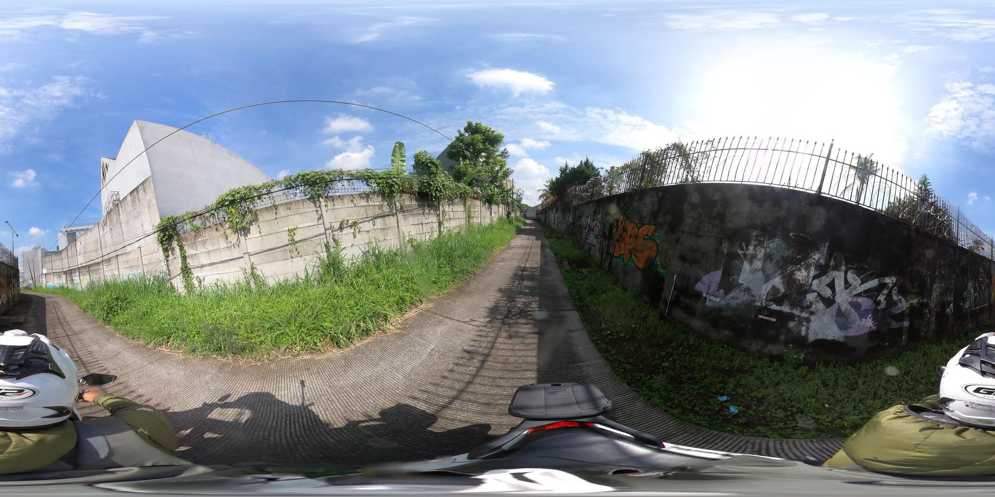 Street view near Rozelle Hotel, Cimahi — © Kaart_Local (CC BY-SA · Mapillary)