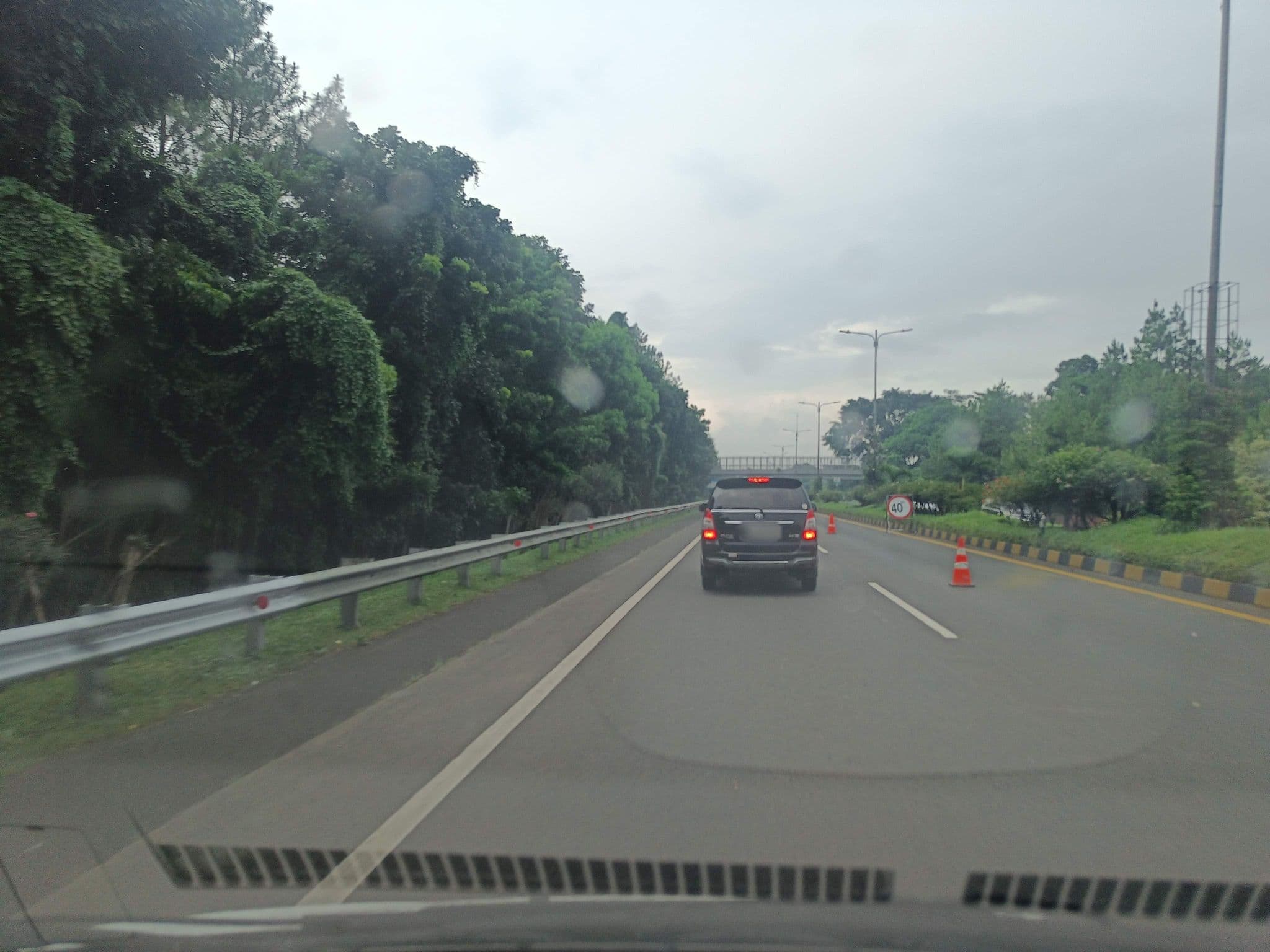 Street view near Hotel setia budi - Bandung, Cimahi — © hen0ch (CC BY-SA · Mapillary)