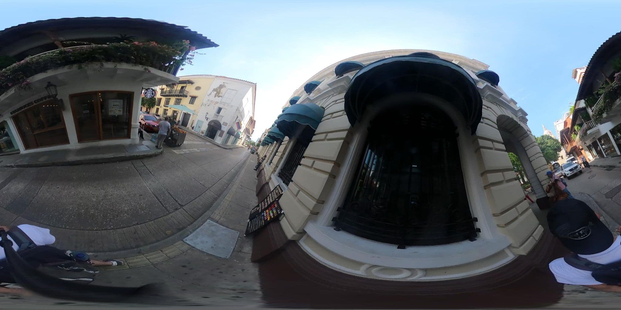 Street view near Movich Cartagena De Indias, Cartagena — © angoca (CC BY-SA · Mapillary)