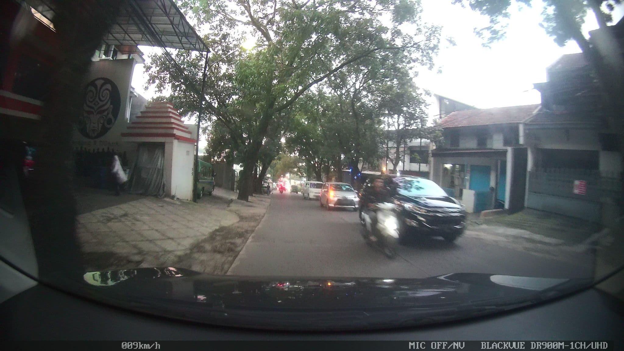 Street view near Sopotta Hotel & Cafe, Bandung — © kaart_2 (CC BY-SA · Mapillary)