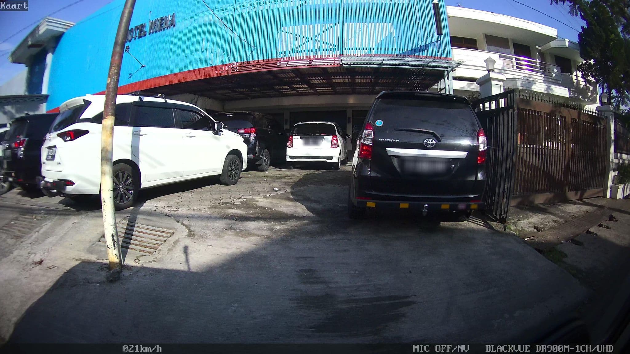 Street view near Hotel Wiena Bandung, Bandung — © kaart_2 (CC BY-SA · Mapillary)
