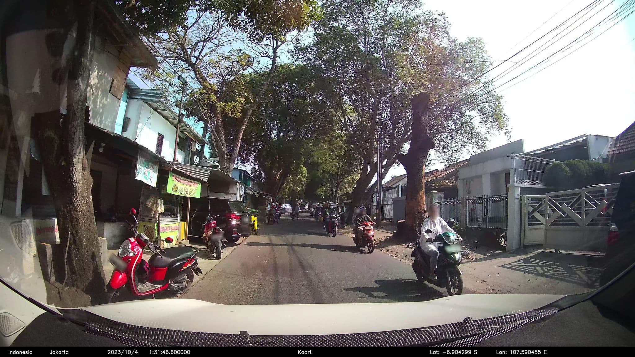 Street view near My Great Ofiz o_O, Bandung — © kaart_2 (CC BY-SA · Mapillary)