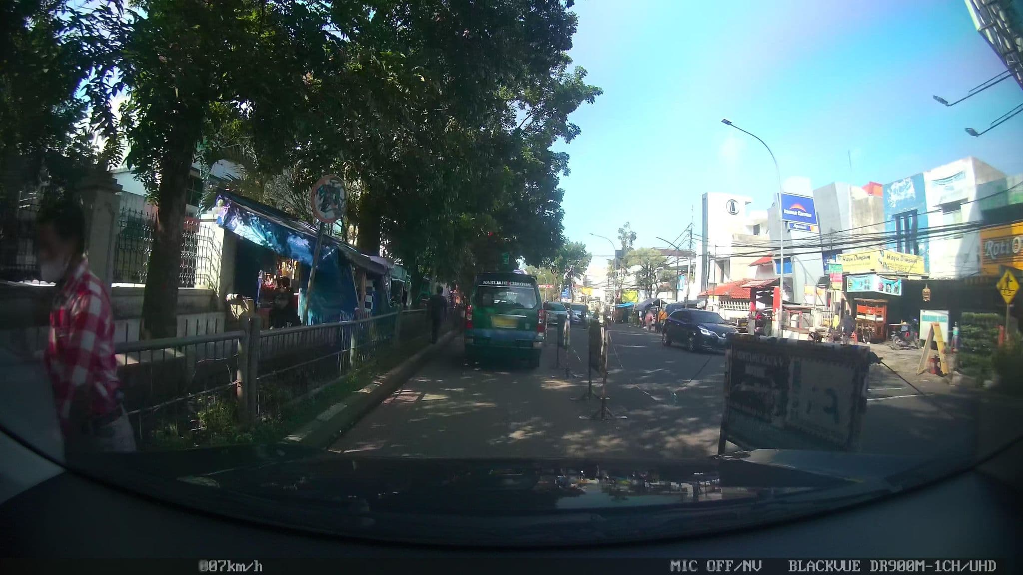 Street view near RedDoorz near Paris Van Java, Bandung — © kaart_2 (CC BY-SA · Mapillary)