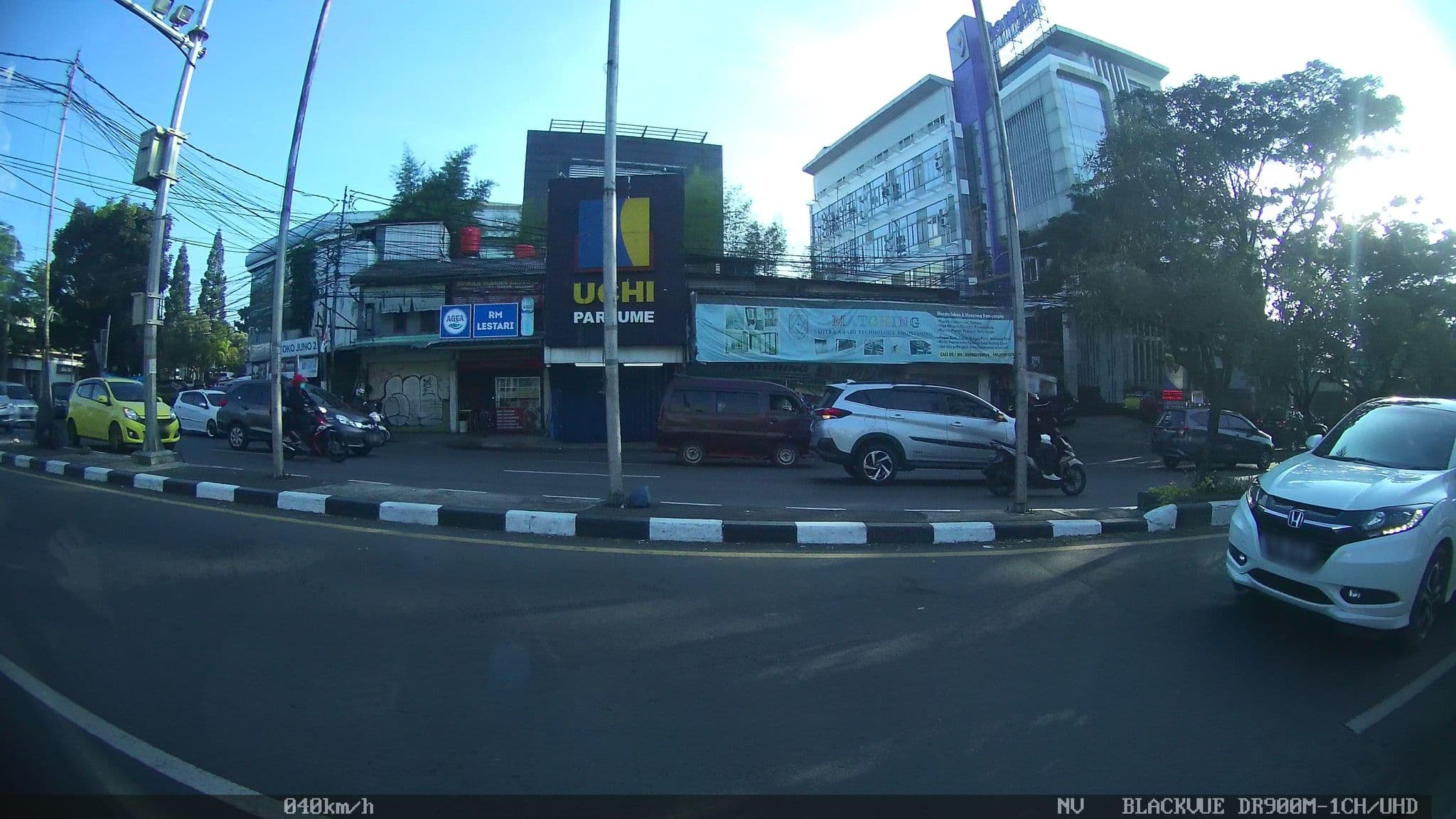 Street view near Hotel Gemilang, Bandung — © kaart_2 (CC BY-SA · Mapillary)