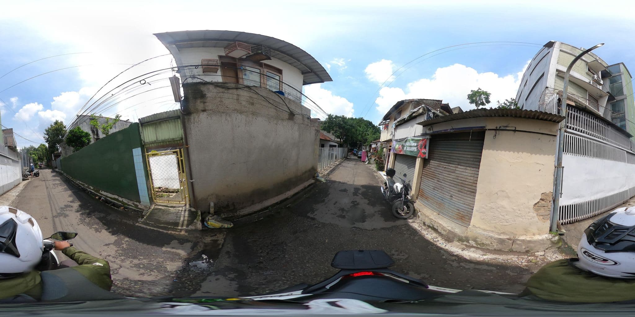Street view near Ruang Glory Majesty Hotel, Cimahi — © Kaart_Local (CC BY-SA · Mapillary)