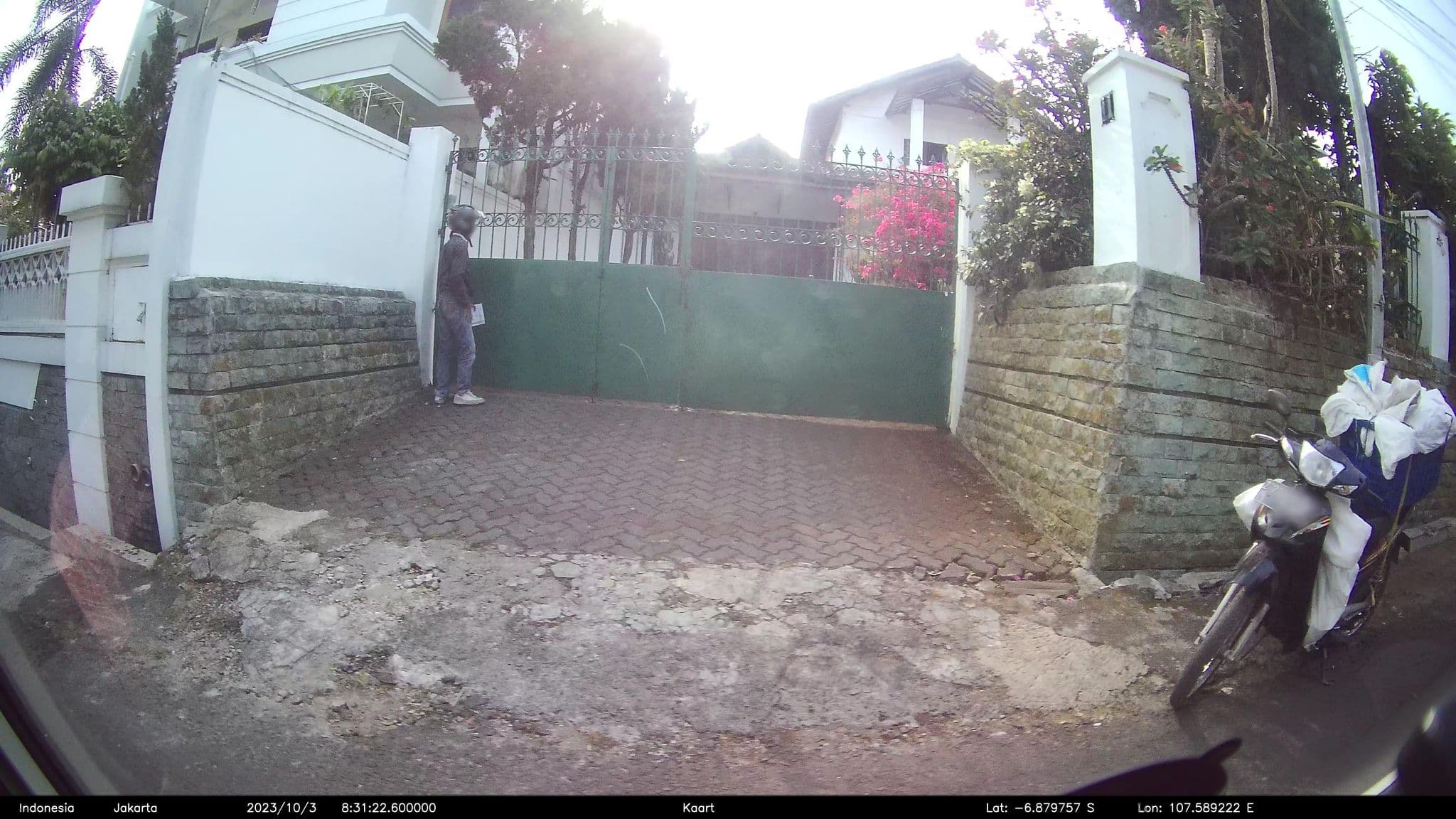 Street view near RedDoorz near Sukajadi, Bandung — © kaart5 (CC BY-SA · Mapillary)