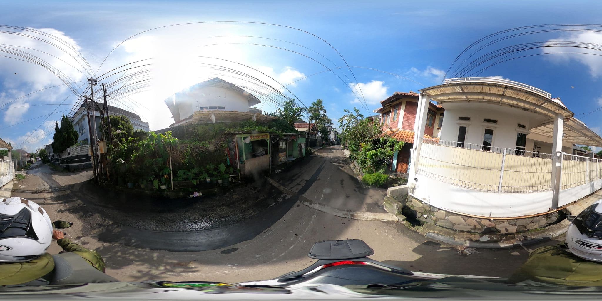 Street view near Moevenpick Anwar Al Madinah Hotel, Cimahi — © Kaart_Local (CC BY-SA · Mapillary)