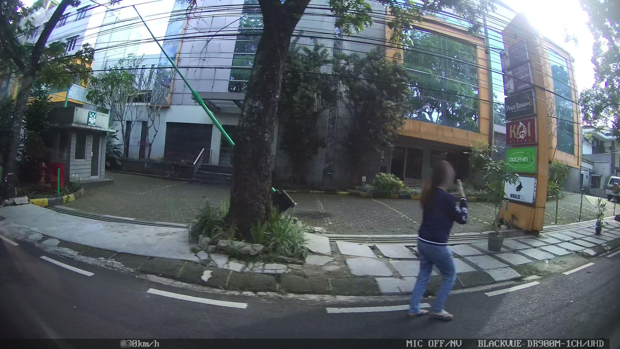 Street view near Swimming Pool, Bandung — © kaart5 (CC BY-SA · Mapillary)