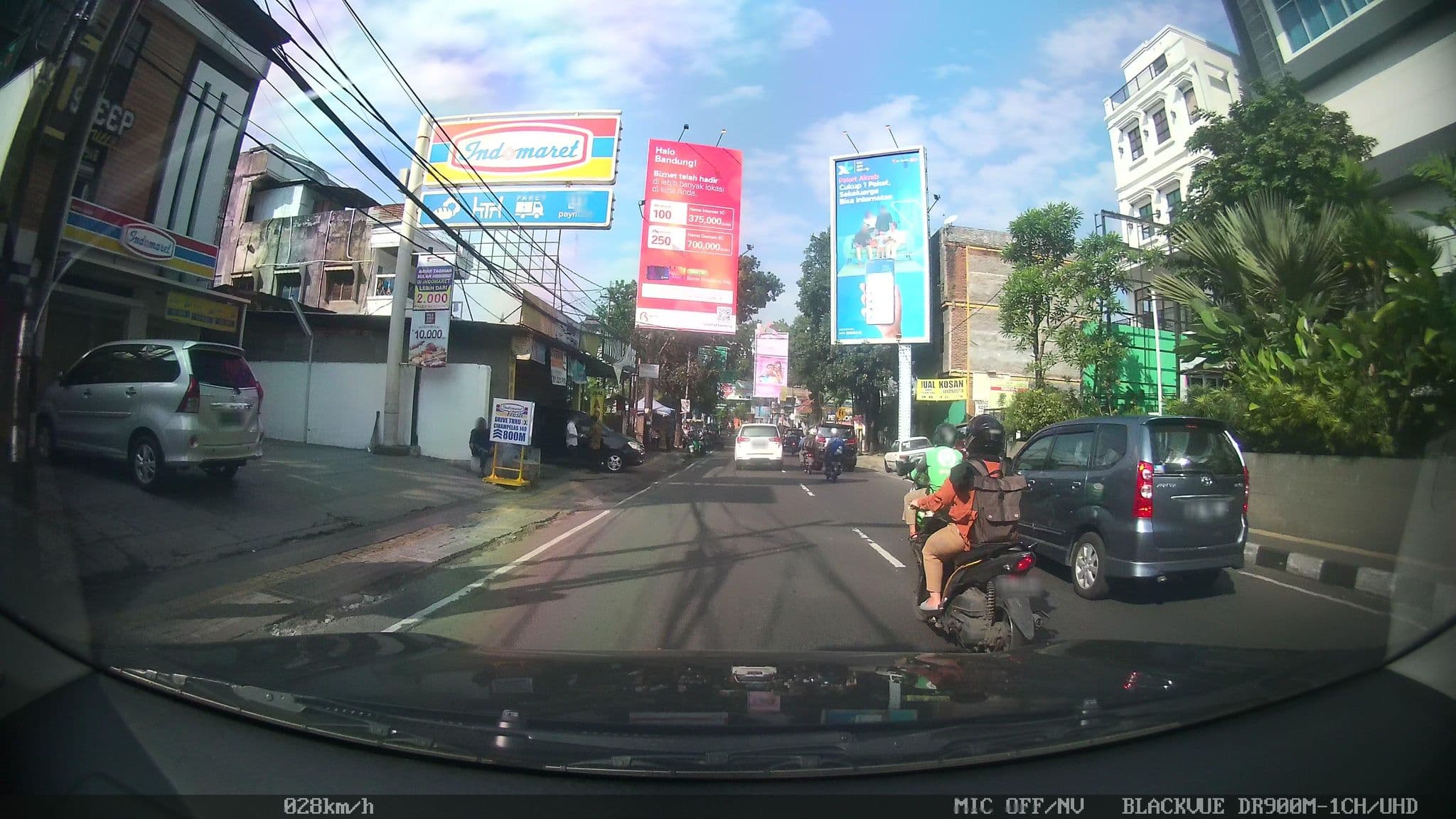 Street view near Isleep Hotel, Bandung — © kaart_2 (CC BY-SA · Mapillary)