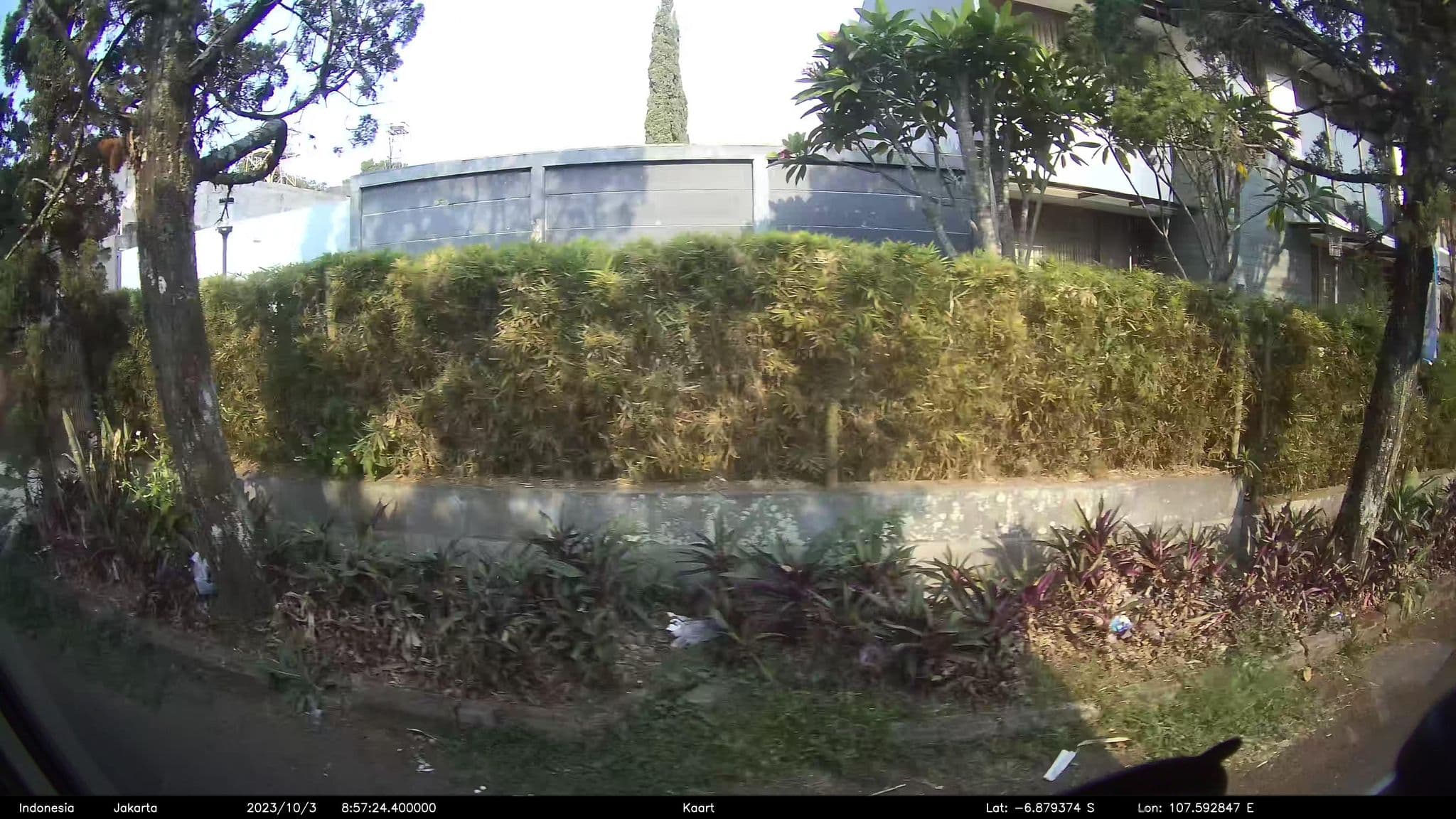 Street view near Depan Karang Setra, Bandung — © kaart5 (CC BY-SA · Mapillary)