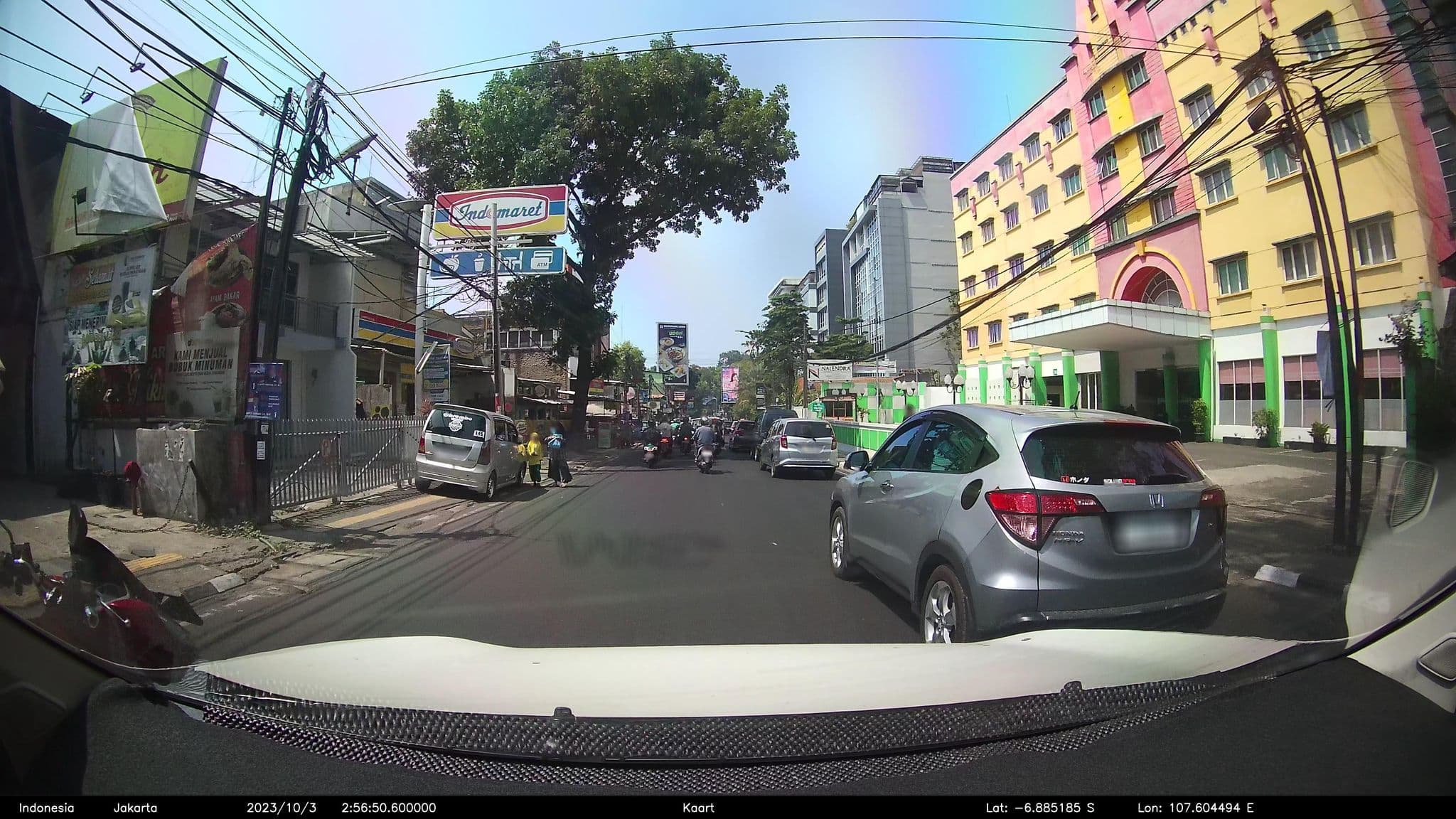 Street view near Hotel Nalendra, Bandung — © kaart5 (CC BY-SA · Mapillary)