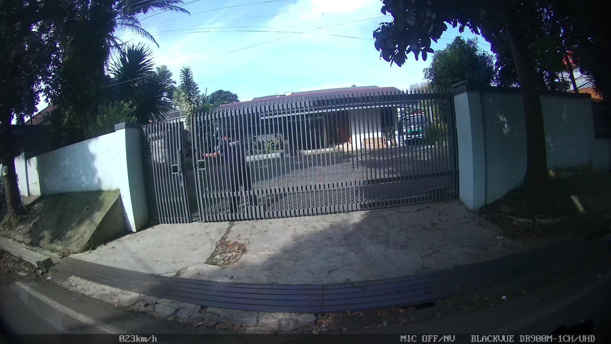 Street view near Saka Room, Bandung — © kaart_2 (CC BY-SA · Mapillary)