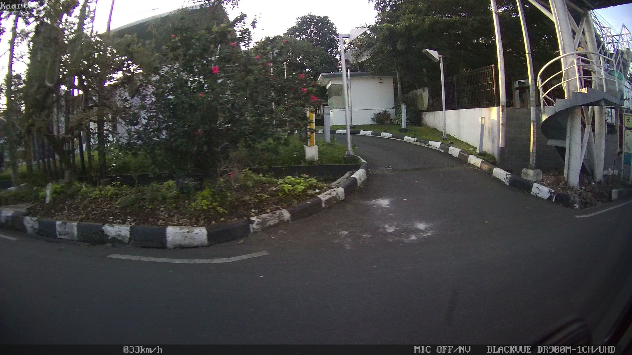 Street view near Galura Pangandaran Penginapan, Cimahi — © kaart_2 (CC BY-SA · Mapillary)