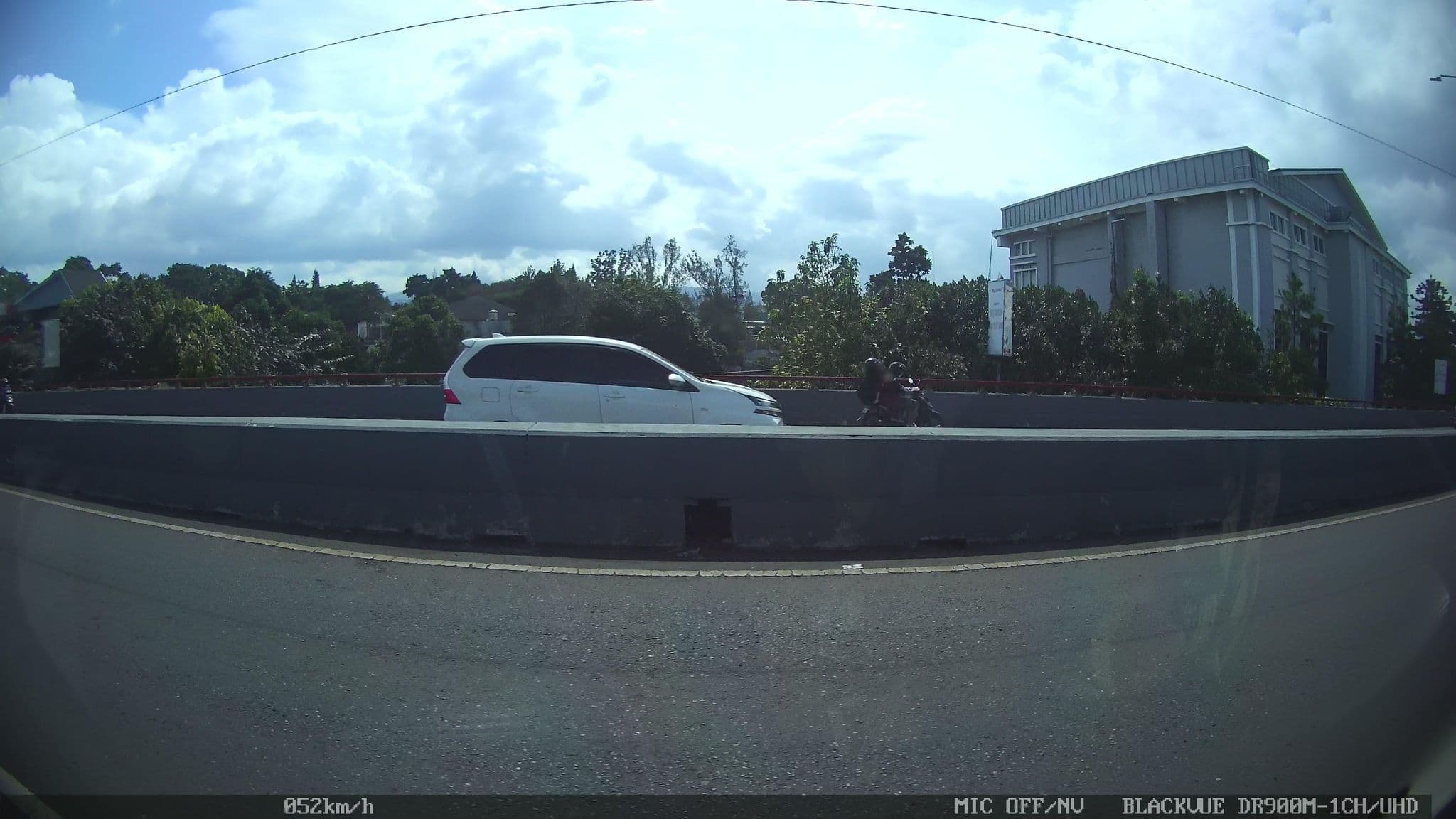 Street view near Wisma Bukit Juanda, Bandung — © kaart_2 (CC BY-SA · Mapillary)