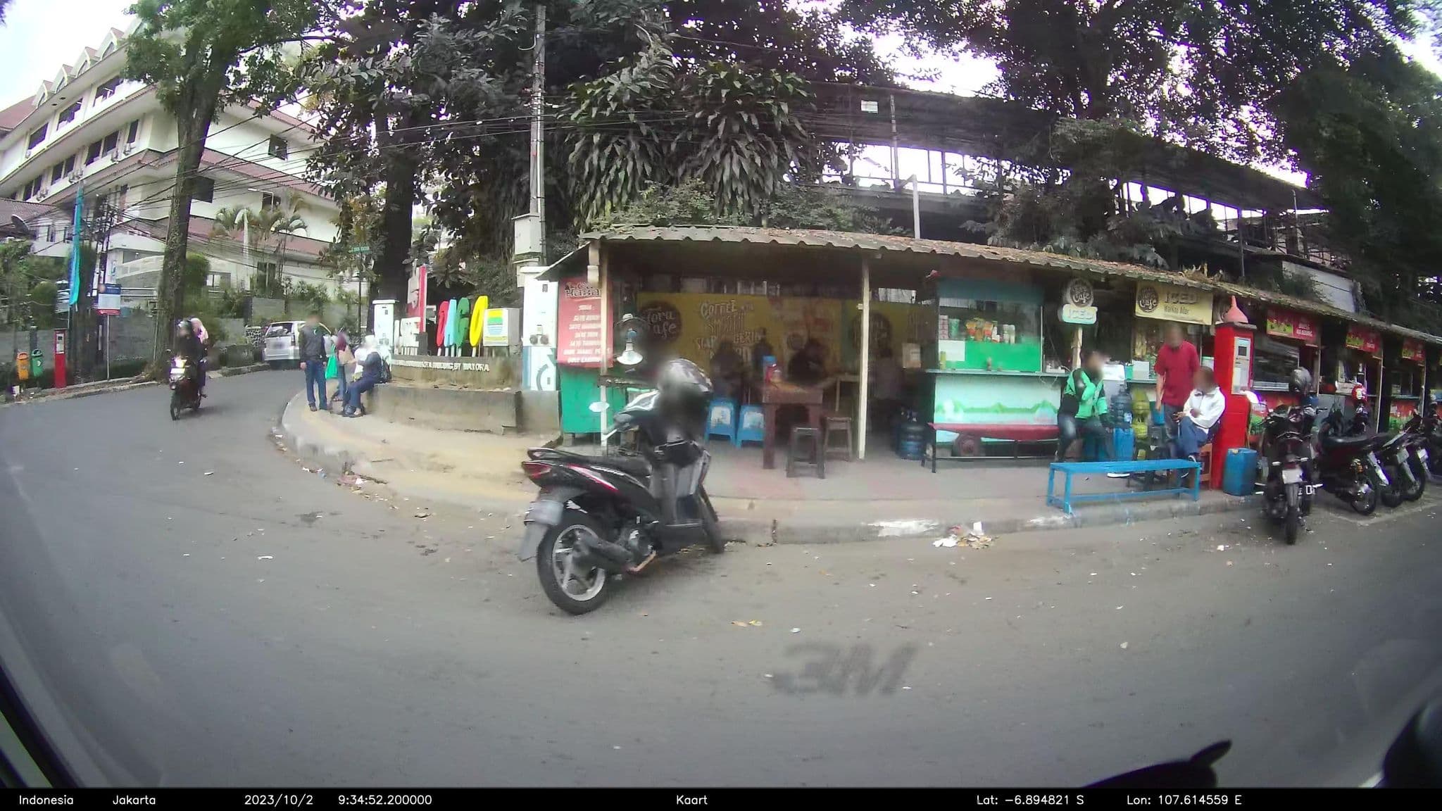 Street view near Namin Hotel Bandung, Bandung — © kaart5 (CC BY-SA · Mapillary)