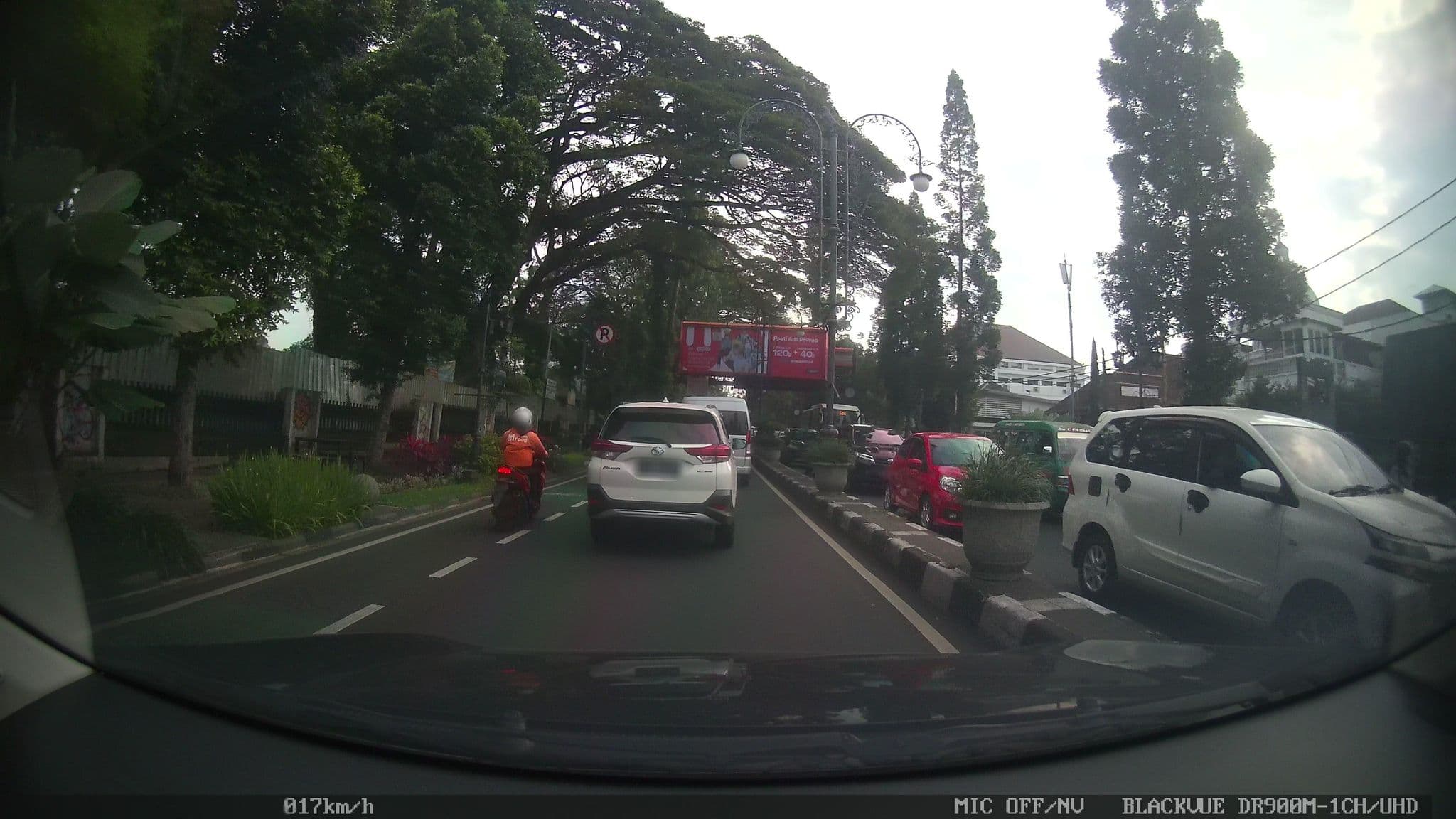 Street view near The Palais Hotel, Bandung — © kaart_2 (CC BY-SA · Mapillary)