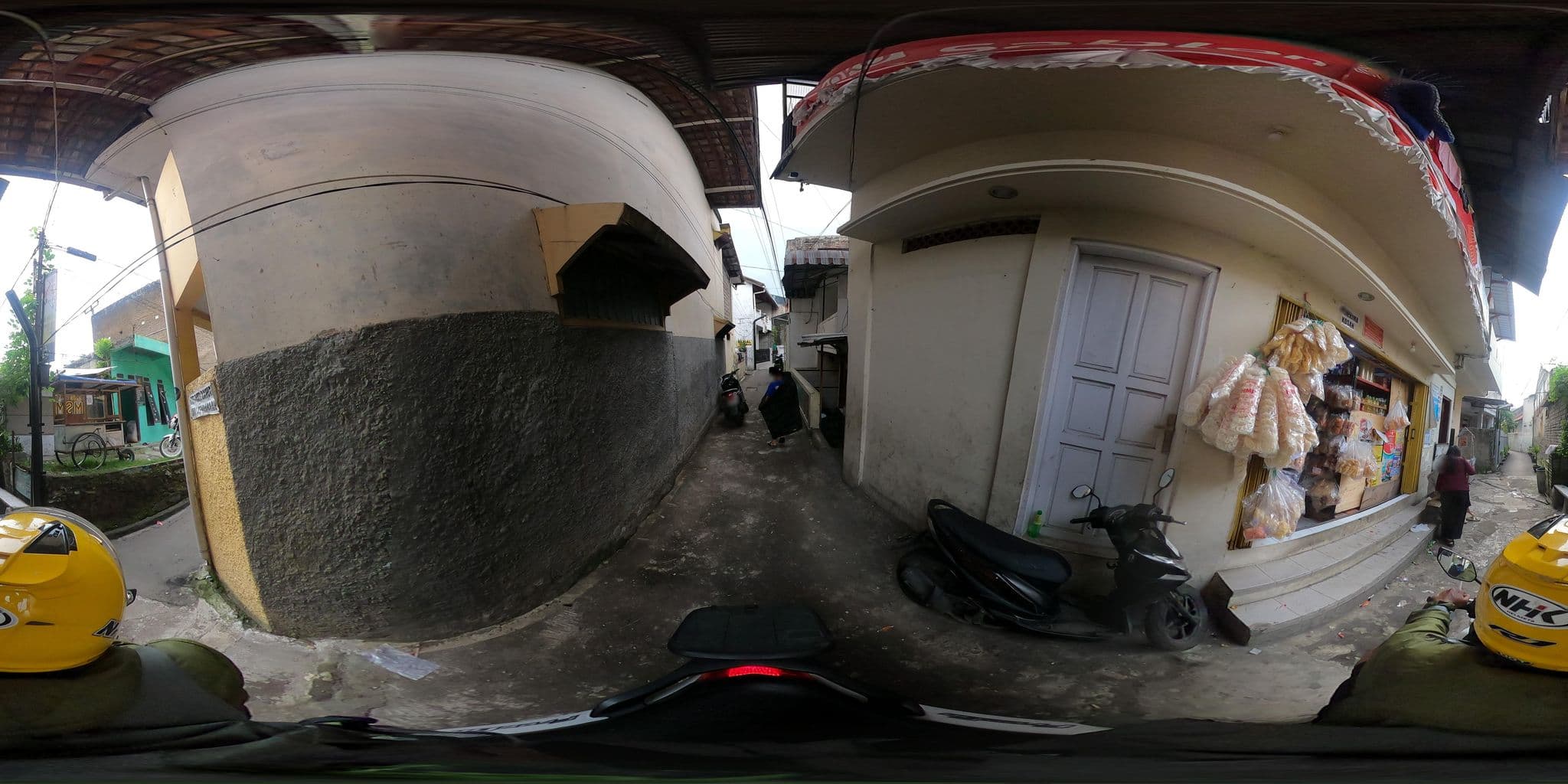 Street view near Hotel Yehezekil, Bandung — © Kaart_Local (CC BY-SA · Mapillary)