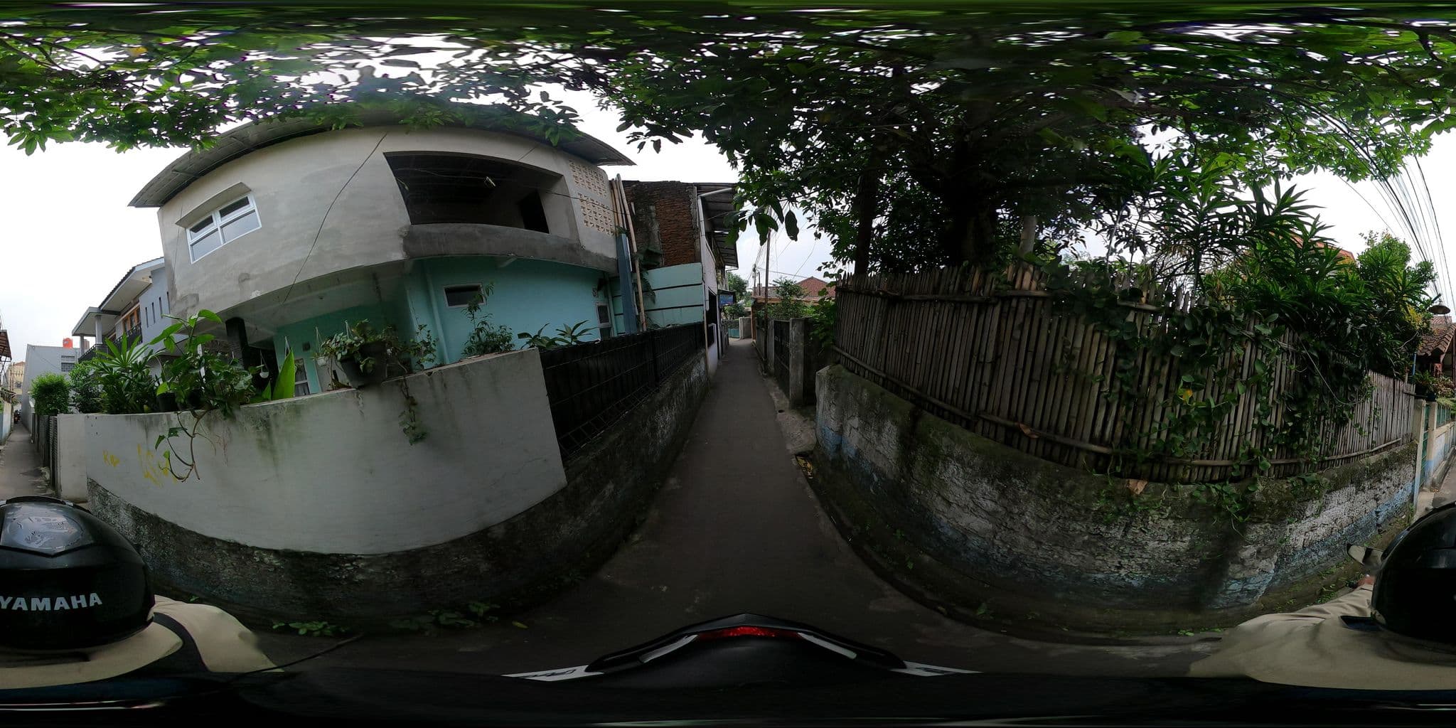 Street view near Bandung Chekcpoint, Bandung — © Kaart_Local (CC BY-SA · Mapillary)