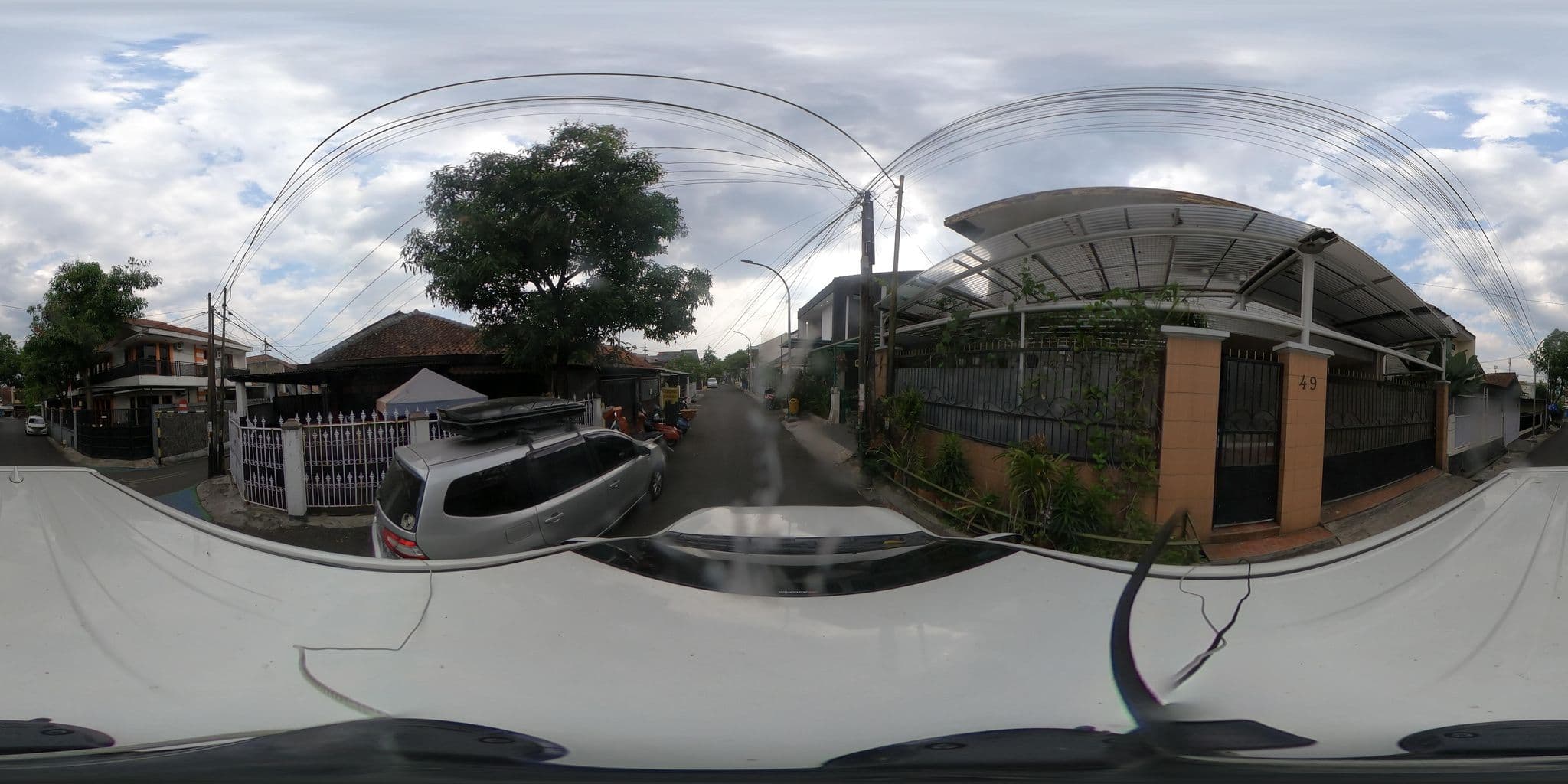 Street view near Rumah Sarwestri, Bandung — © kaart5 (CC BY-SA · Mapillary)