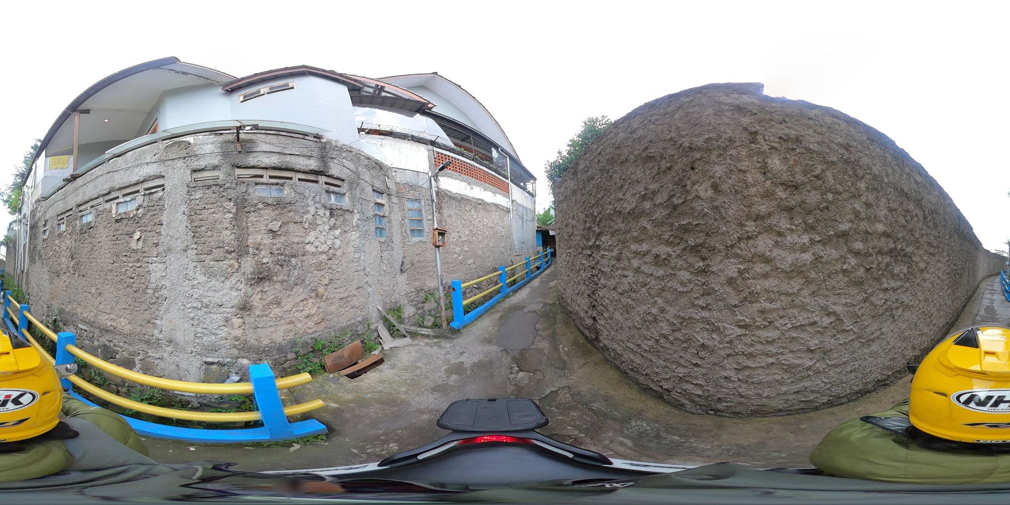 Street view near Ngajengjehe, Bandung — © Kaart_Local (CC BY-SA · Mapillary)