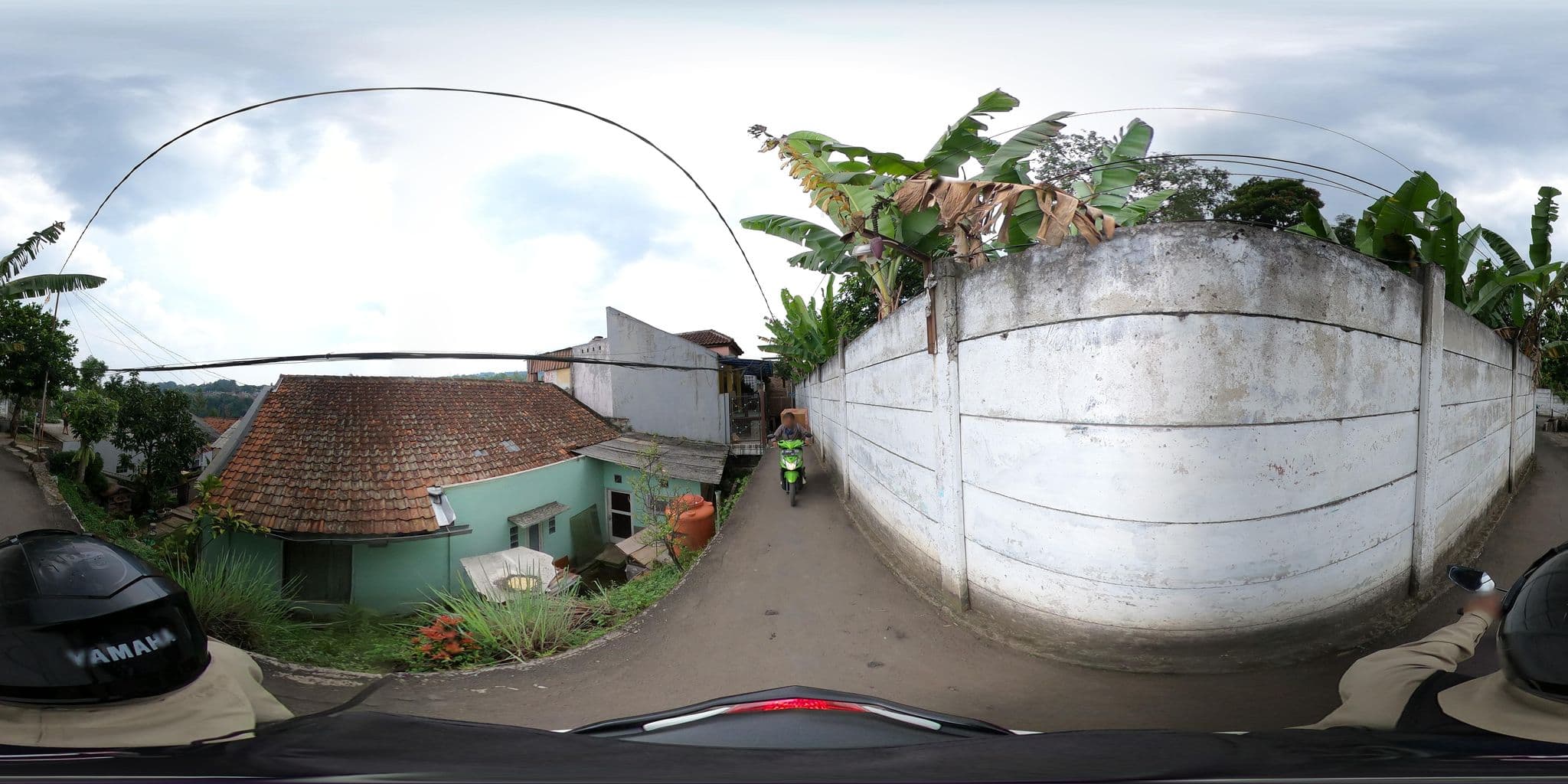Street view near Dago Pojok Gang 4, Bandung — © Kaart_Local (CC BY-SA · Mapillary)
