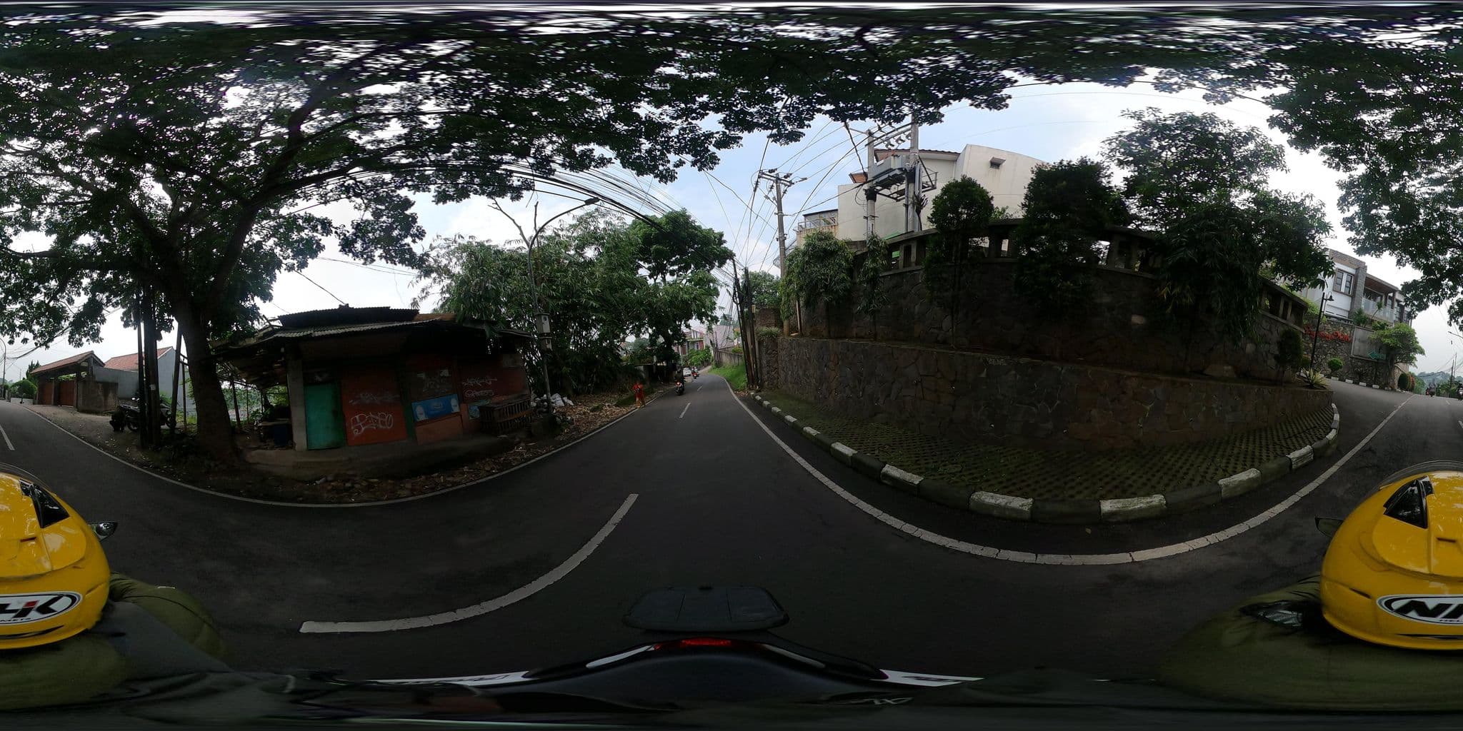 Street view near Bumi Bhandawa, Bandung — © Kaart_Local (CC BY-SA · Mapillary)