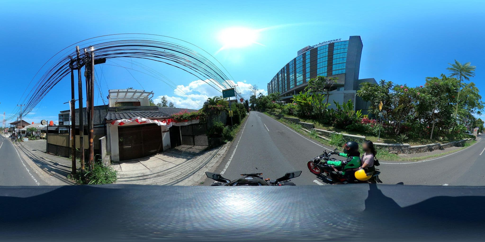 Street view near Swiss-Belhotel Dago Heritage, Lembang — © Kaart_Local (CC BY-SA · Mapillary)