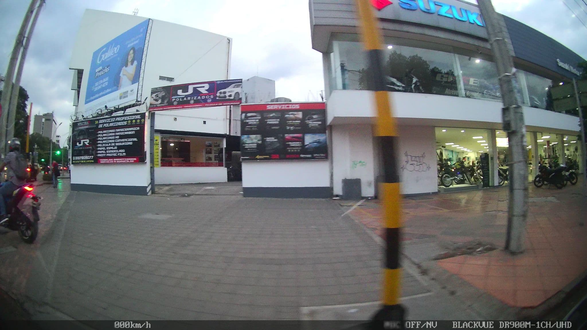 Street view near Hotel Arizona, Cúcuta — © kaart_2 (CC BY-SA · Mapillary)