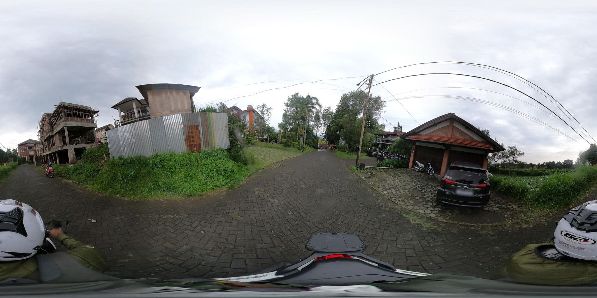 Street view near Vila Istana Bunga, Lembang — © Kaart_Local (CC BY-SA · Mapillary)
