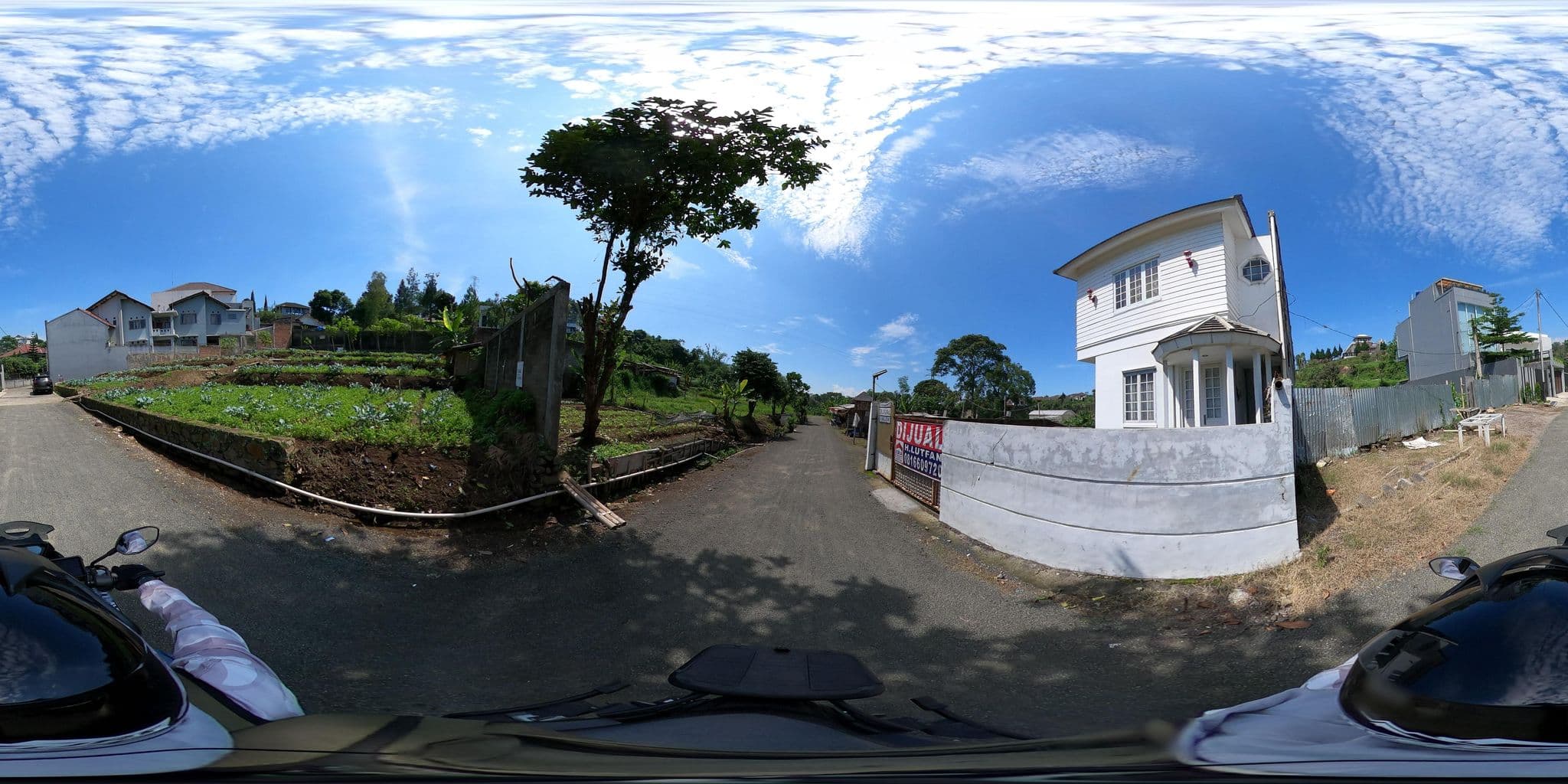 Street view near Room 303, Billique Hotel, Lembang — © Kaart_Local (CC BY-SA · Mapillary)