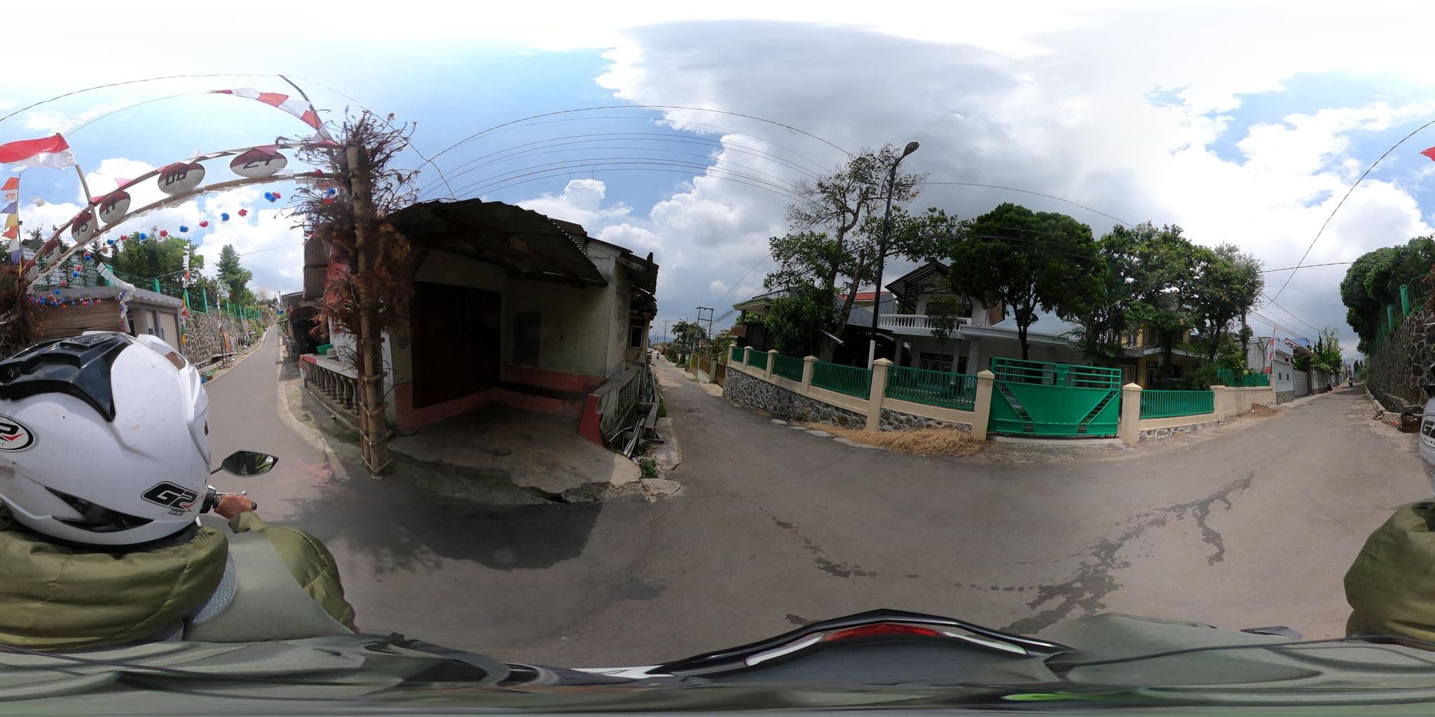 Street view near Barn Villa, Lembang — © Kaart_Local (CC BY-SA · Mapillary)