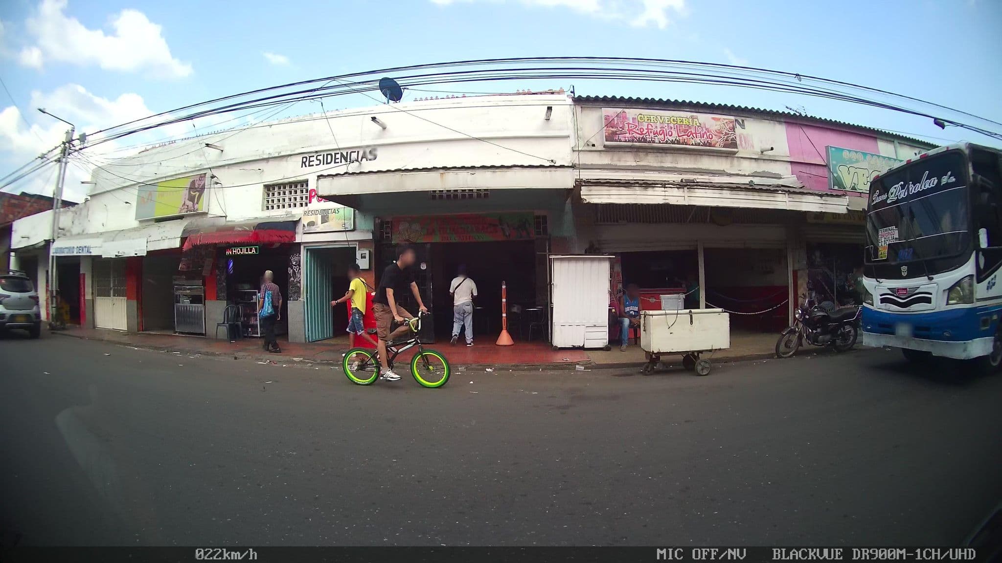 Street view near Avenida Cúcuta, Cúcuta — © kaart_2 (CC BY-SA · Mapillary)