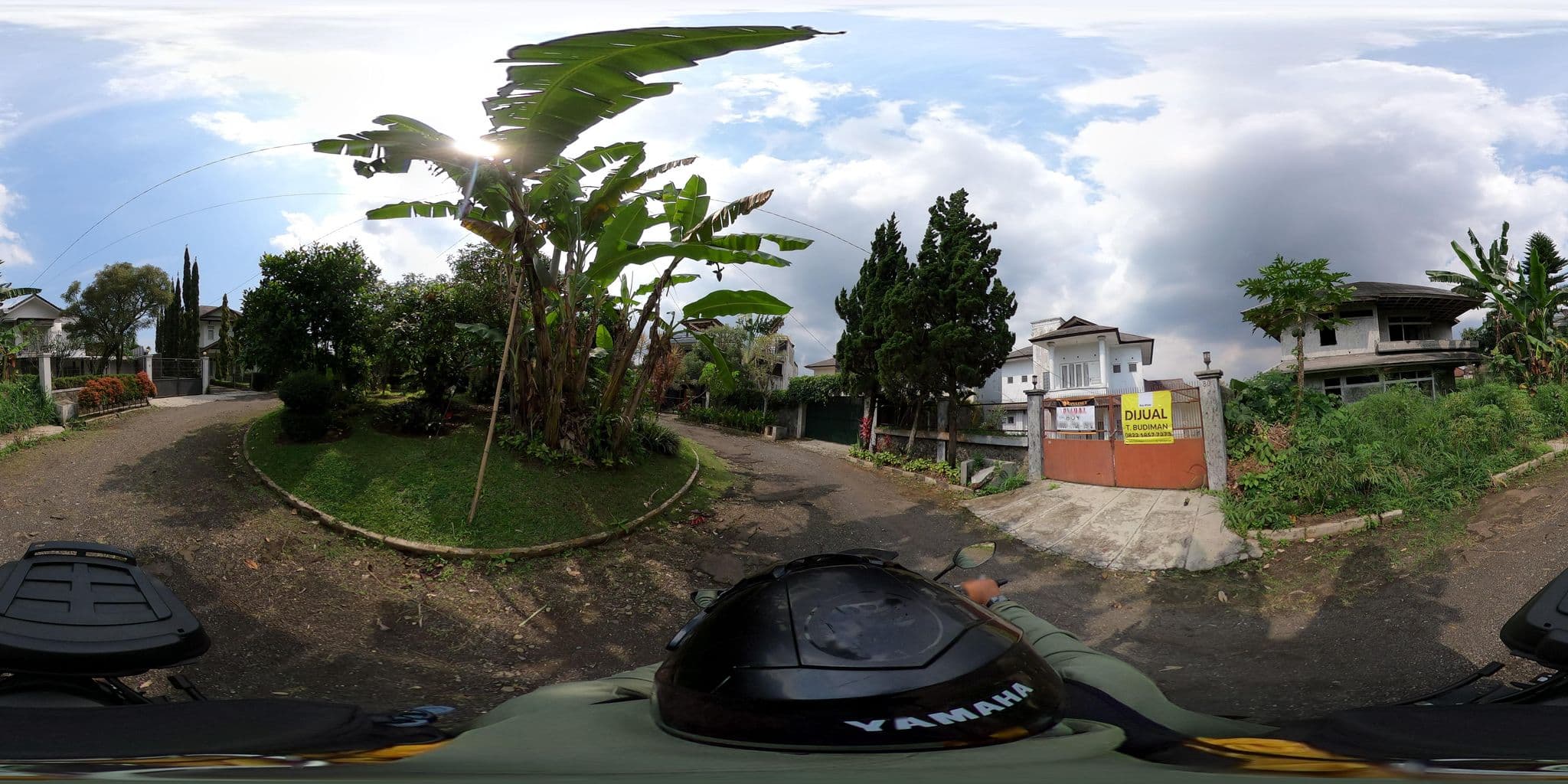 Street view near Villa Vaca, Lembang — © Kaart_Local (CC BY-SA · Mapillary)