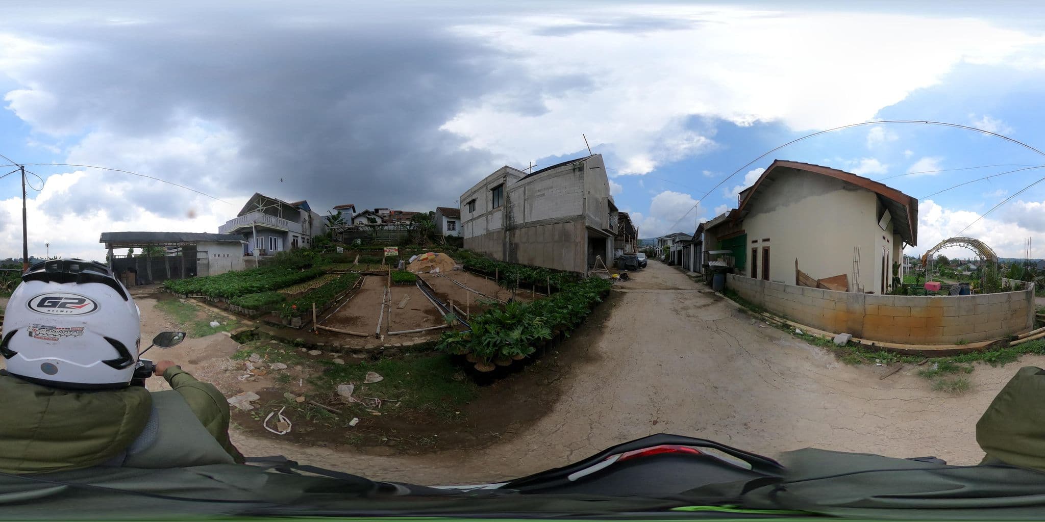 Street view near Villa Astuti, Lembang — © Kaart_Local (CC BY-SA · Mapillary)