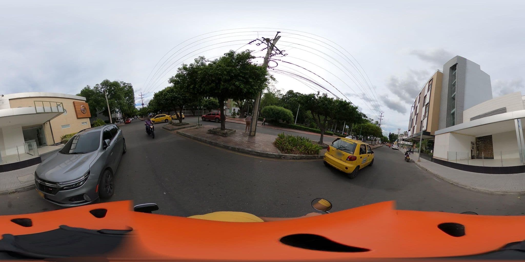 Street view near Hotel Conquistador, Cúcuta — © leonardogt (CC BY-SA · Mapillary)