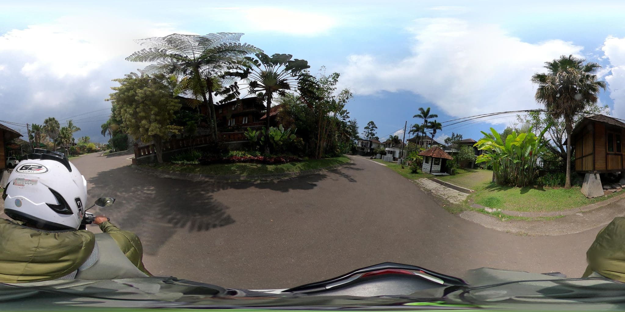 Street view near Villa Gardenia, Lembang — © Kaart_Local (CC BY-SA · Mapillary)
