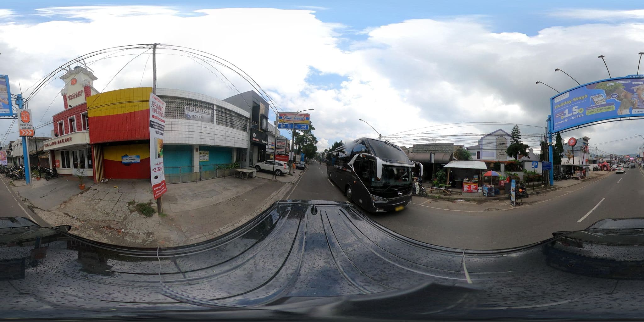 Street view near Hotel Bumi Makmur Indah Lembang., Lembang — © kaart_360 (CC BY-SA · Mapillary)