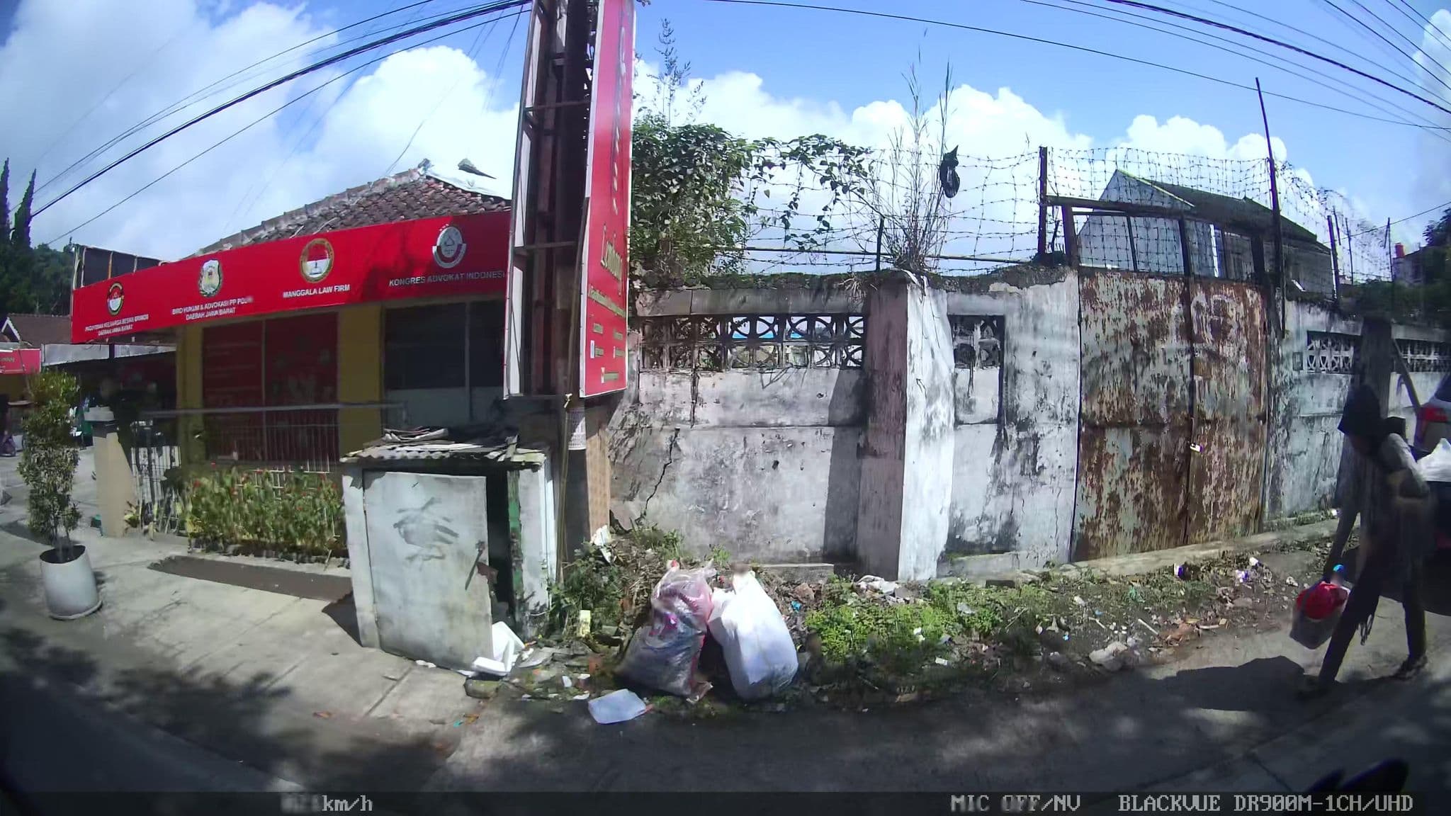 Street view near Seruni Guest House, Lembang — © kaart_2 (CC BY-SA · Mapillary)