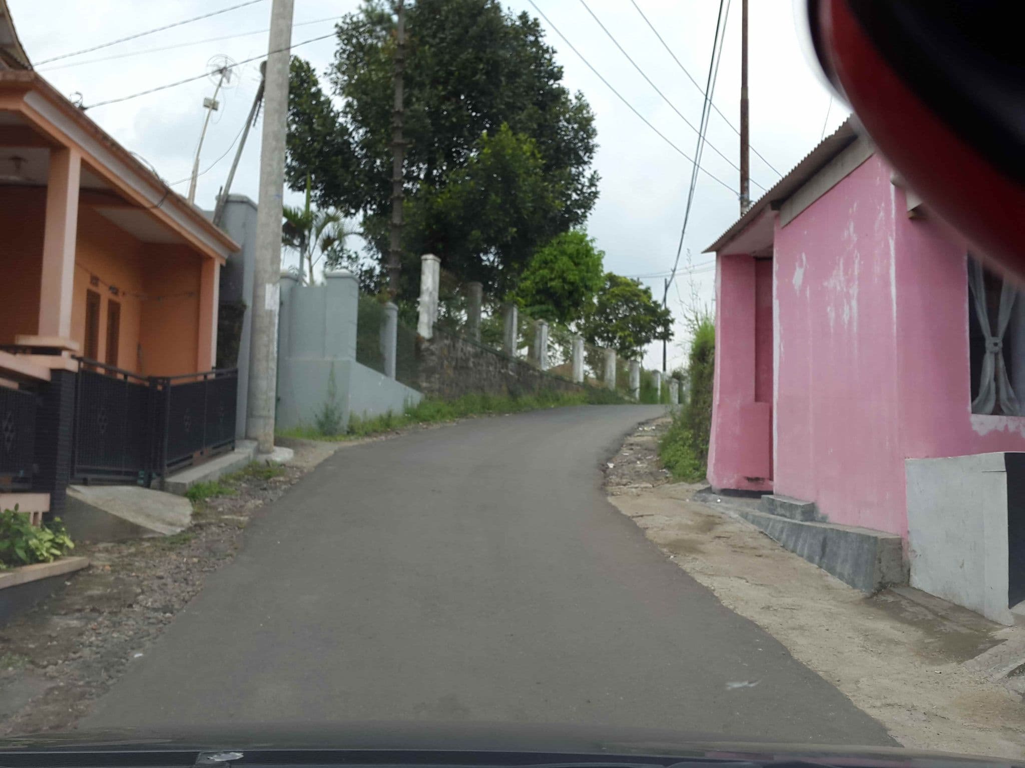 Street view near Hotel Jayagiri 2, Lembang — © roadroid (CC BY-SA · Mapillary)