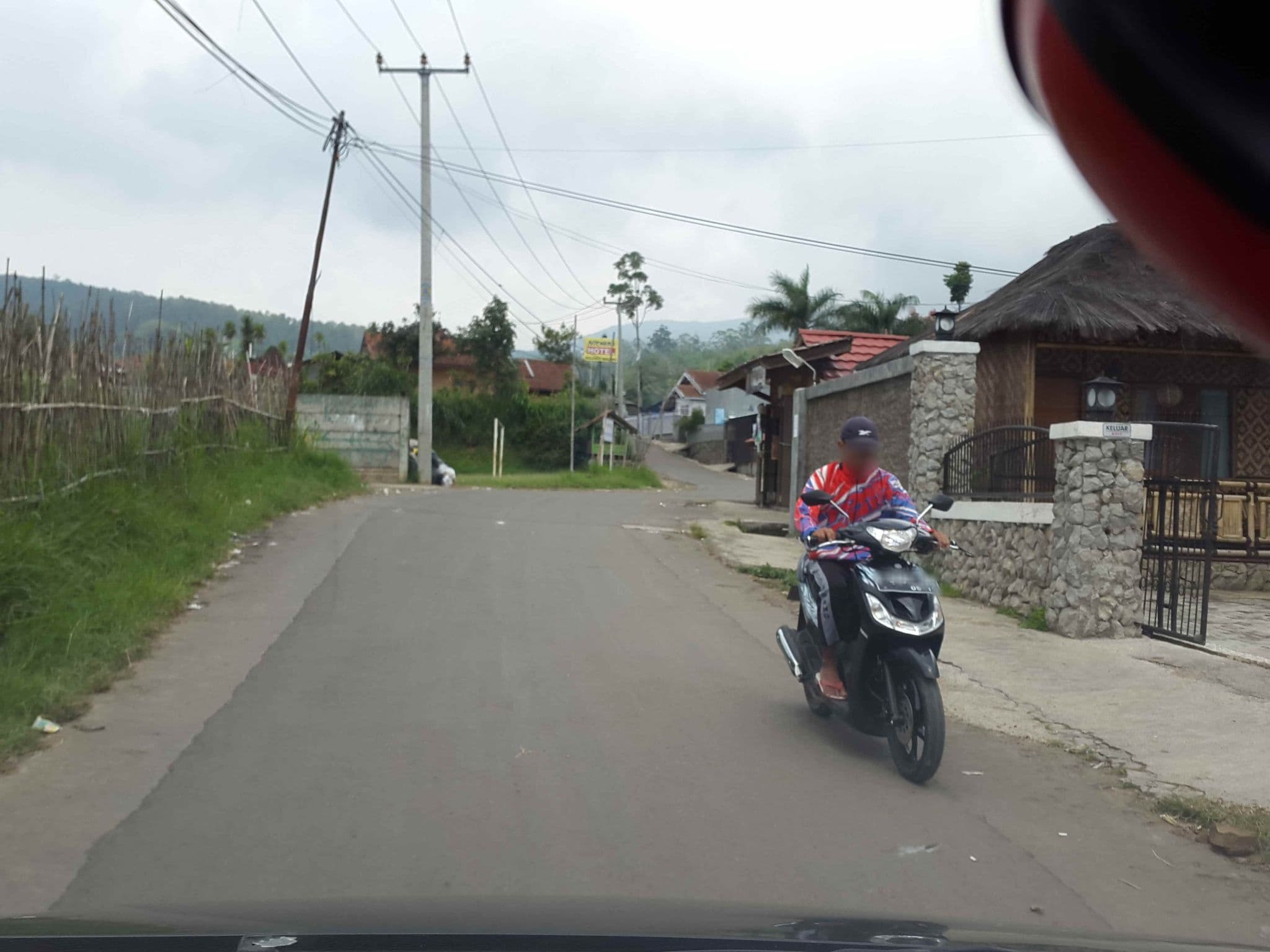 Street view near Guest House Yahukimo, Lembang — © roadroid (CC BY-SA · Mapillary)