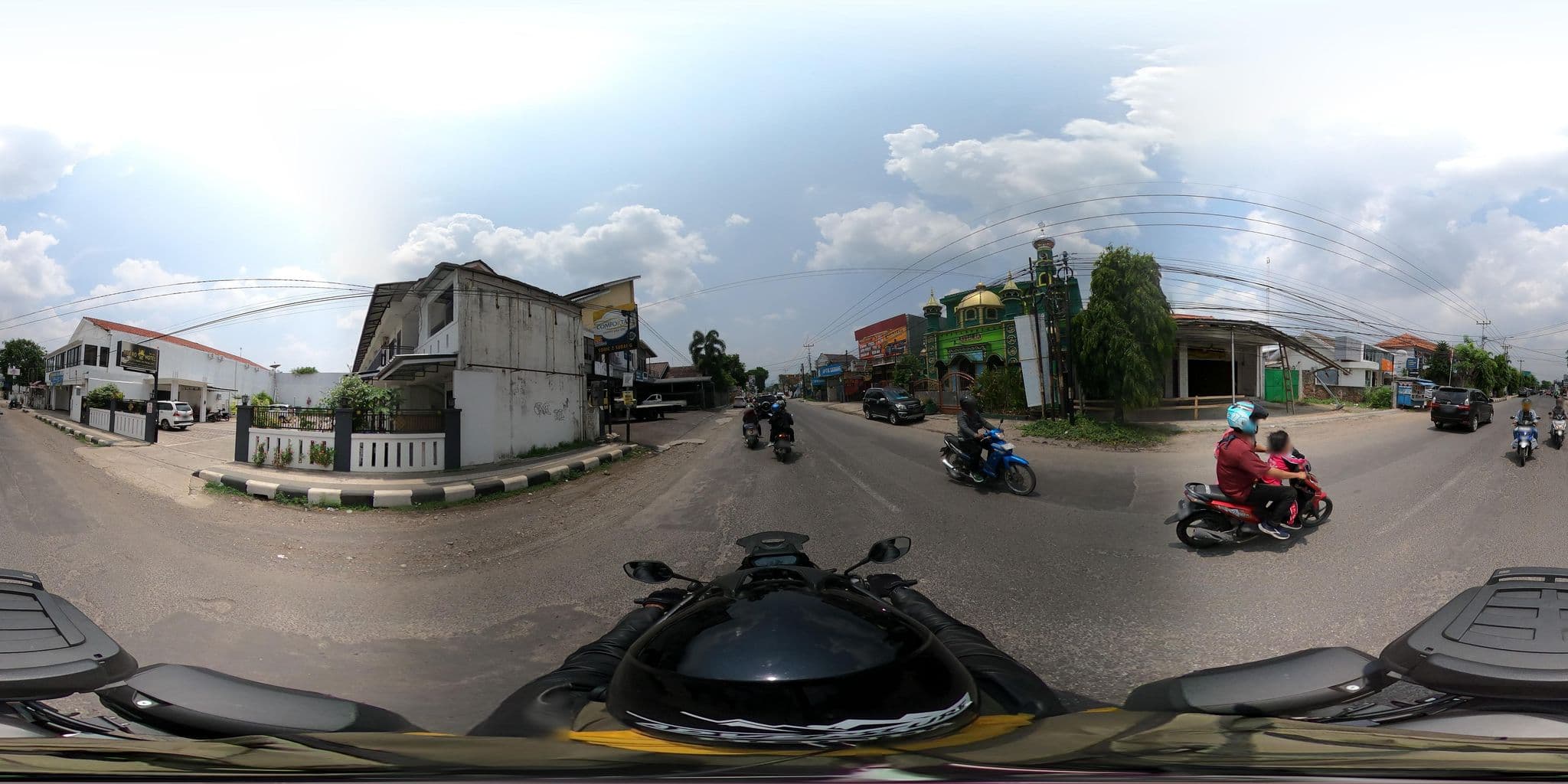 Street view near Hotel Metro, Subang — © Kaart_Local (CC BY-SA · Mapillary)
