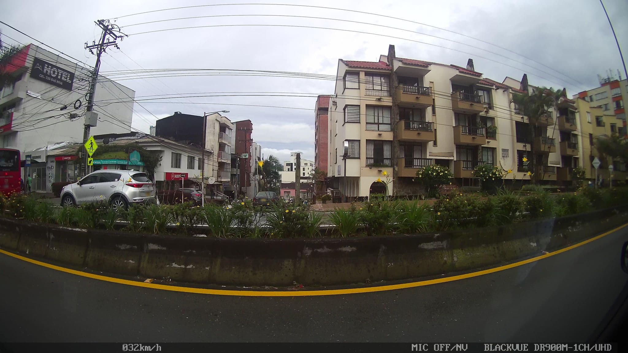 Street view near Portal del norte, Armenia — © kaart_2 (CC BY-SA · Mapillary)