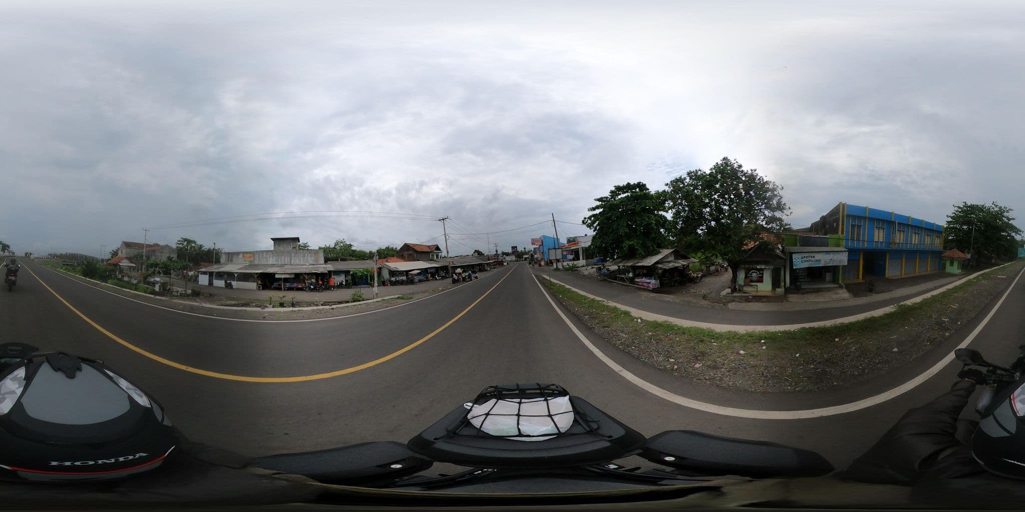 Street view near Family 24 Hotel, Singaparna — © Kaart_Local (CC BY-SA · Mapillary)