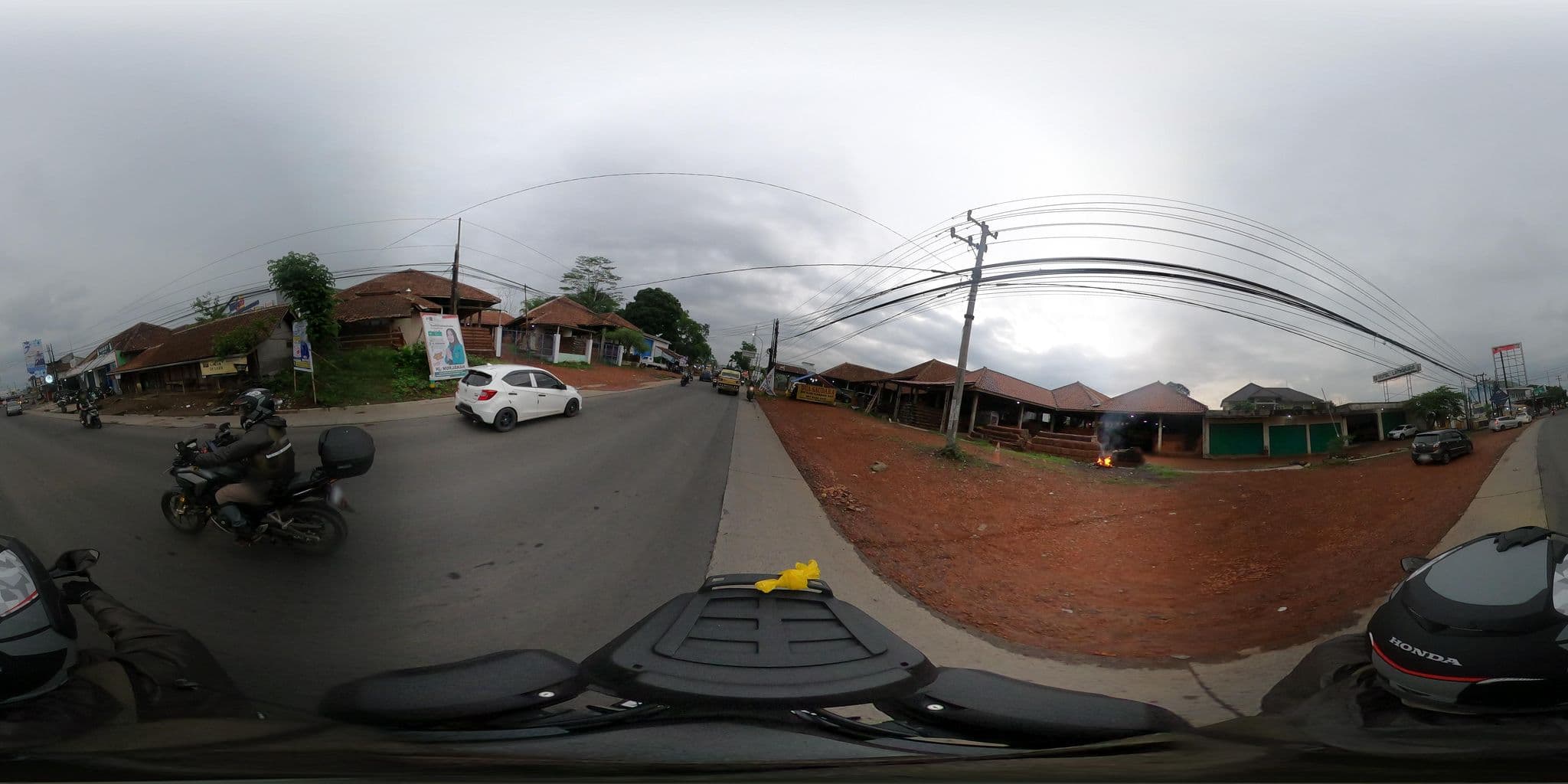 Street view near Hotel Linggajaya, Tasikmalaya — © Kaart_Local (CC BY-SA · Mapillary)