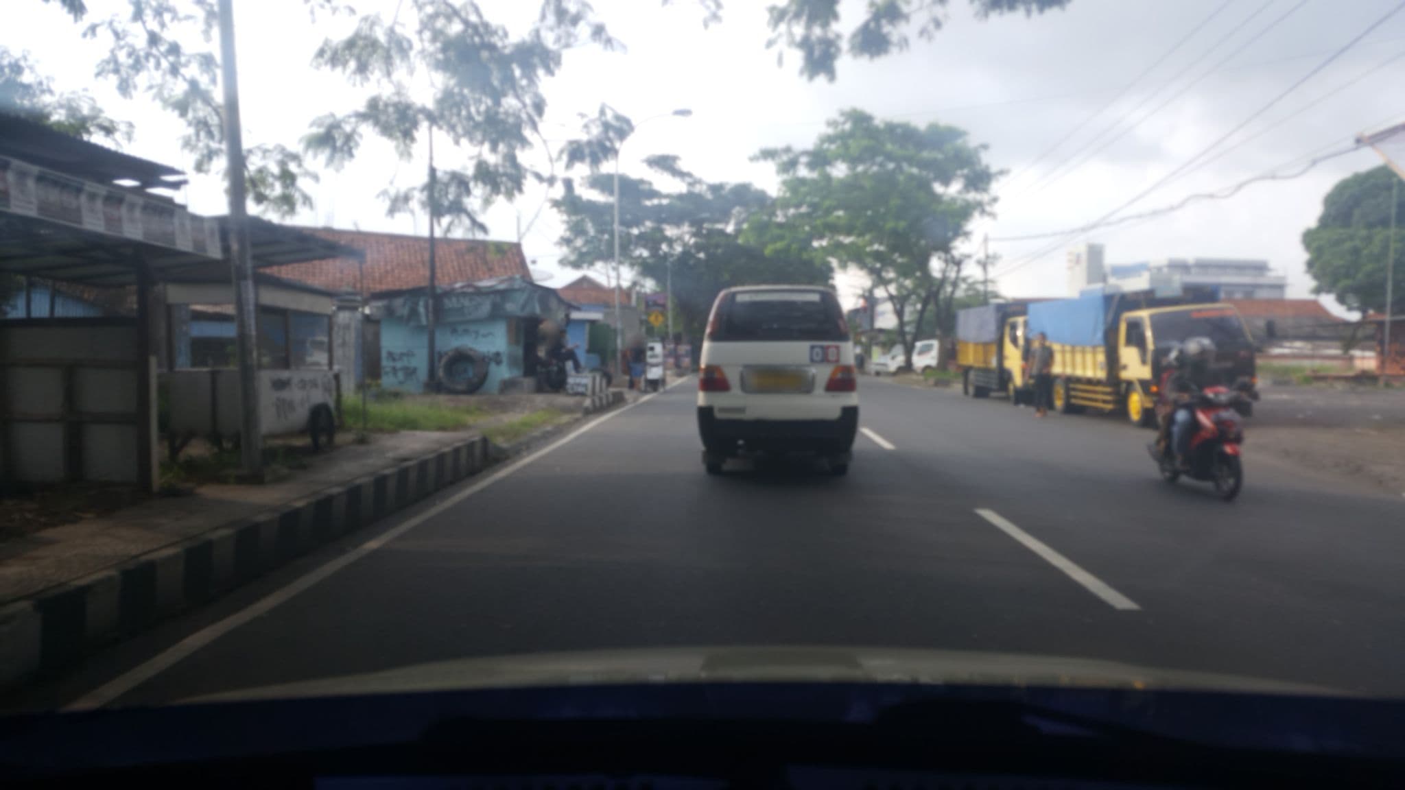 Street view near Aston Inn, Tasikmalaya — © fauzirachman (CC BY-SA · Mapillary)