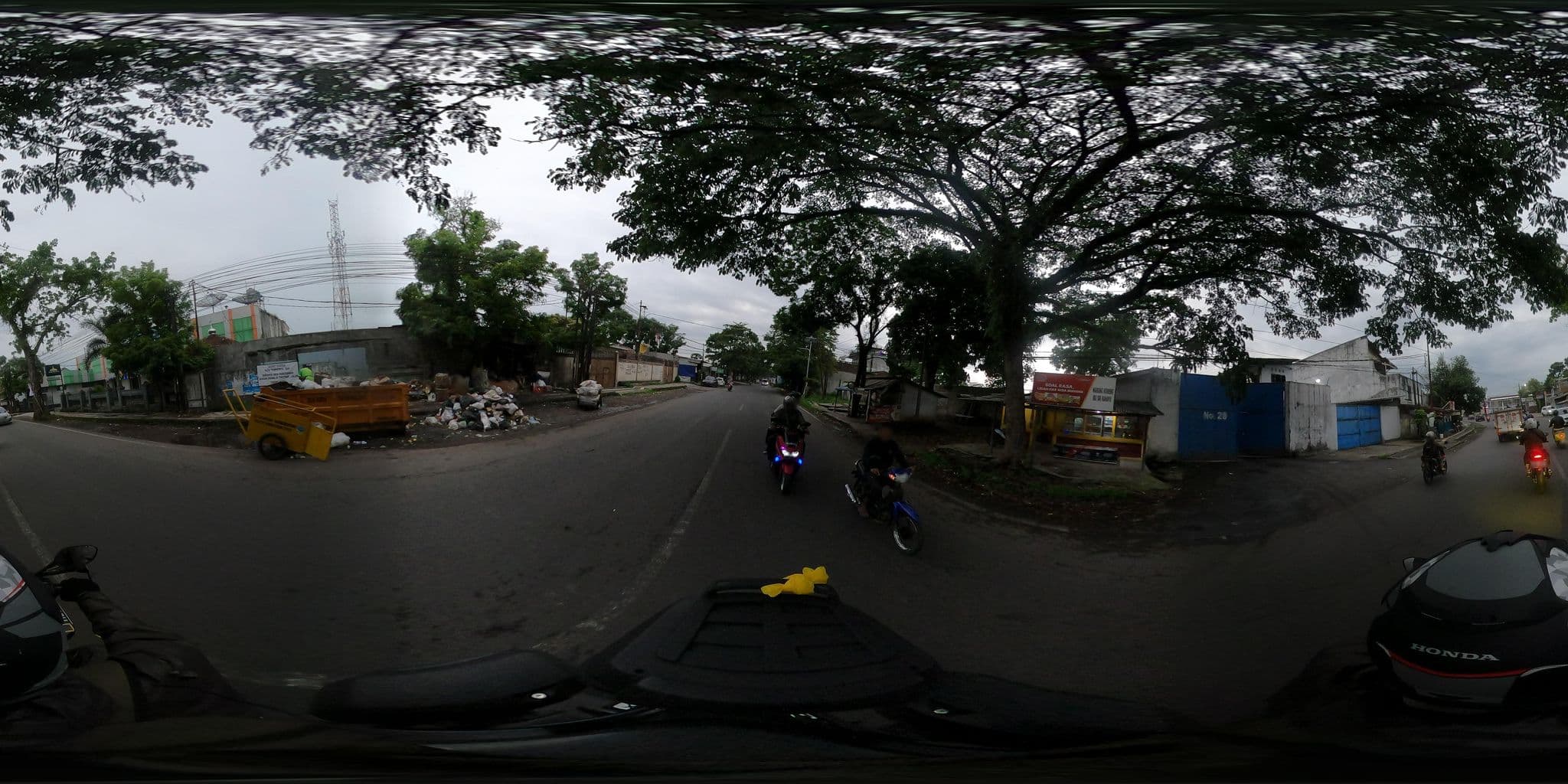 Street view near Hotel Borobudur, Tasikmalaya — © Kaart_Local (CC BY-SA · Mapillary)