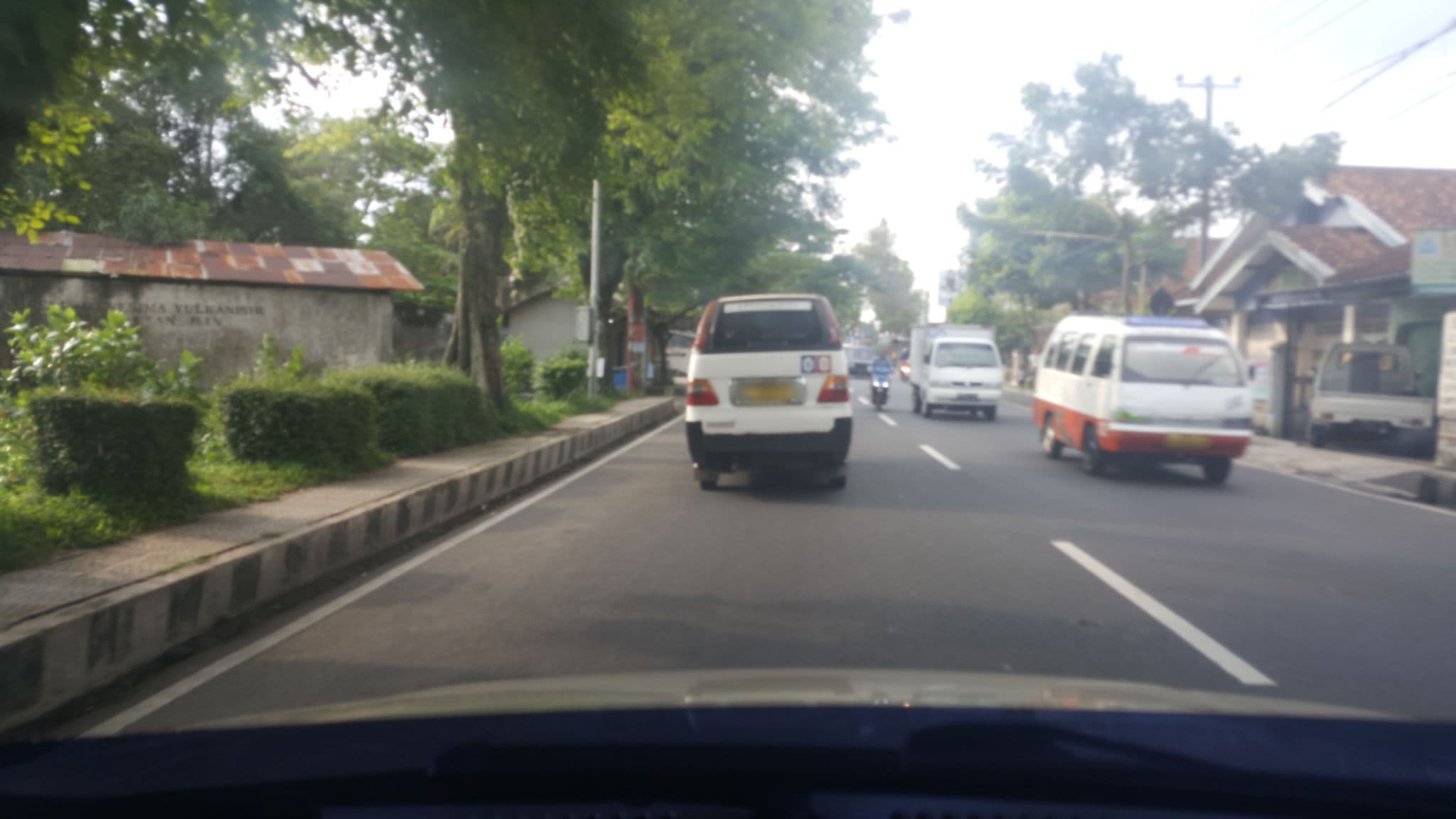 Street view near Wisata, Tasikmalaya — © fauzirachman (CC BY-SA · Mapillary)