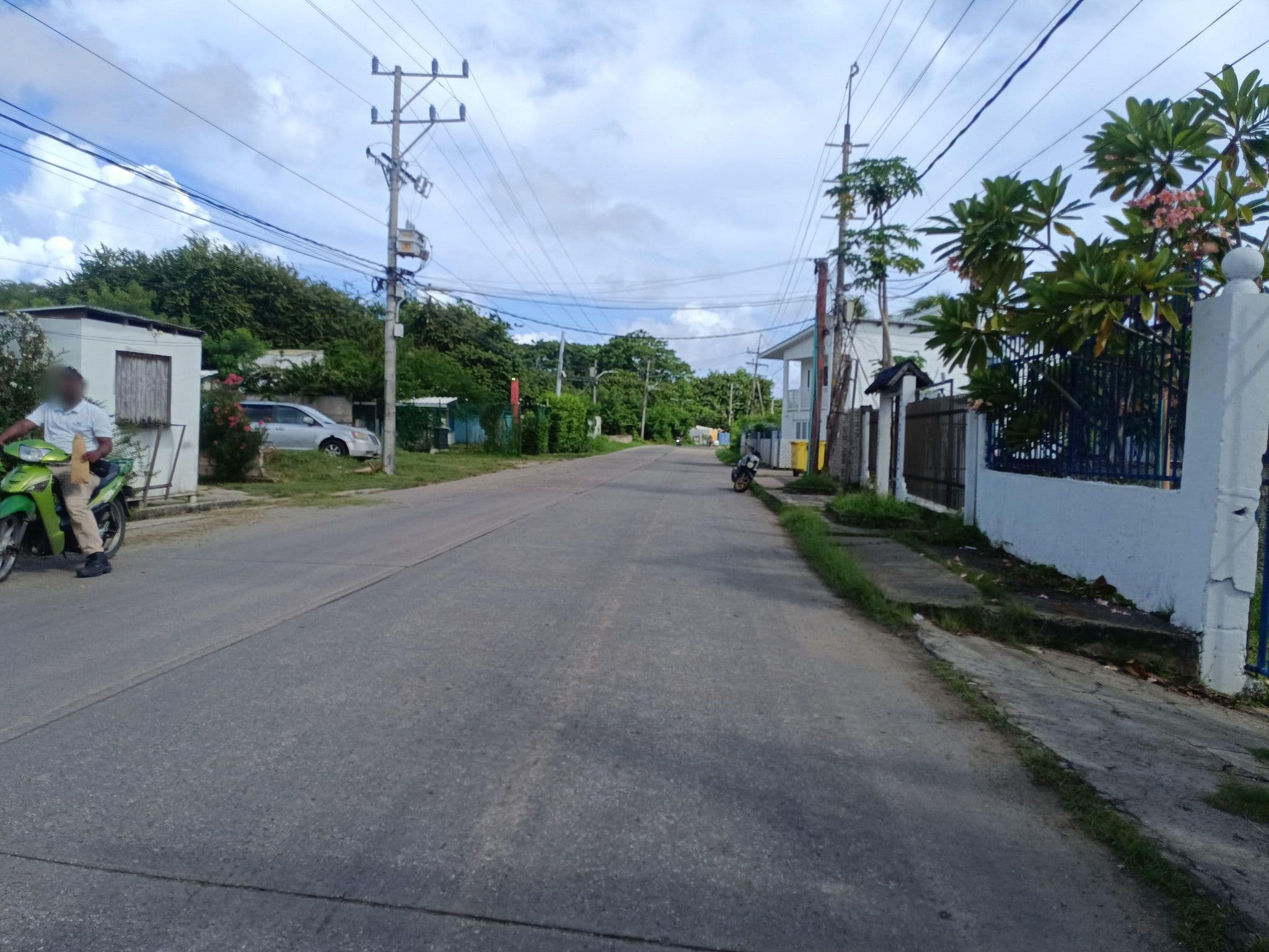 Street view near Mahalo House, San Andrés — © bluealmondhostel (CC BY-SA · Mapillary)