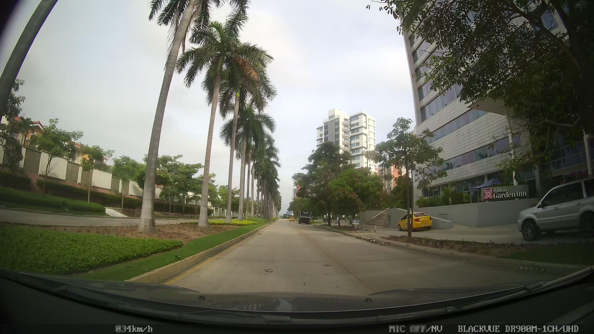 Street view near Hilton Garden Inn, Barranquilla — © kaart_2 (CC BY-SA · Mapillary)
